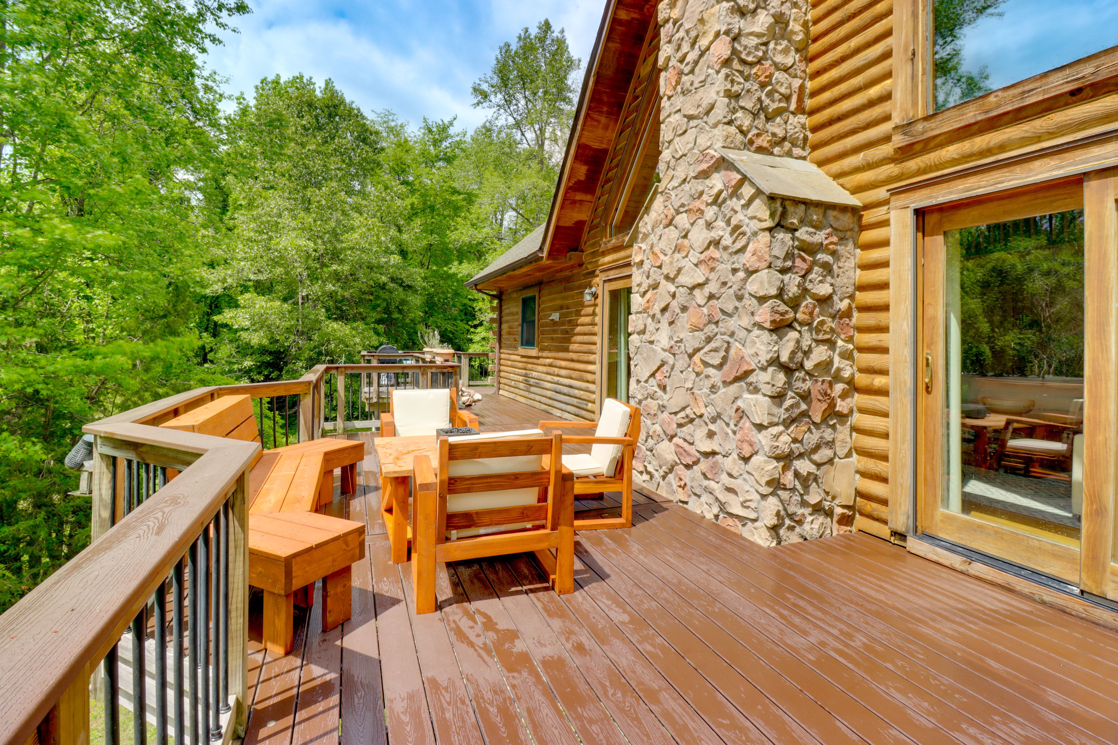 Deck | Lounge Seating | Charcoal/Gas Grills