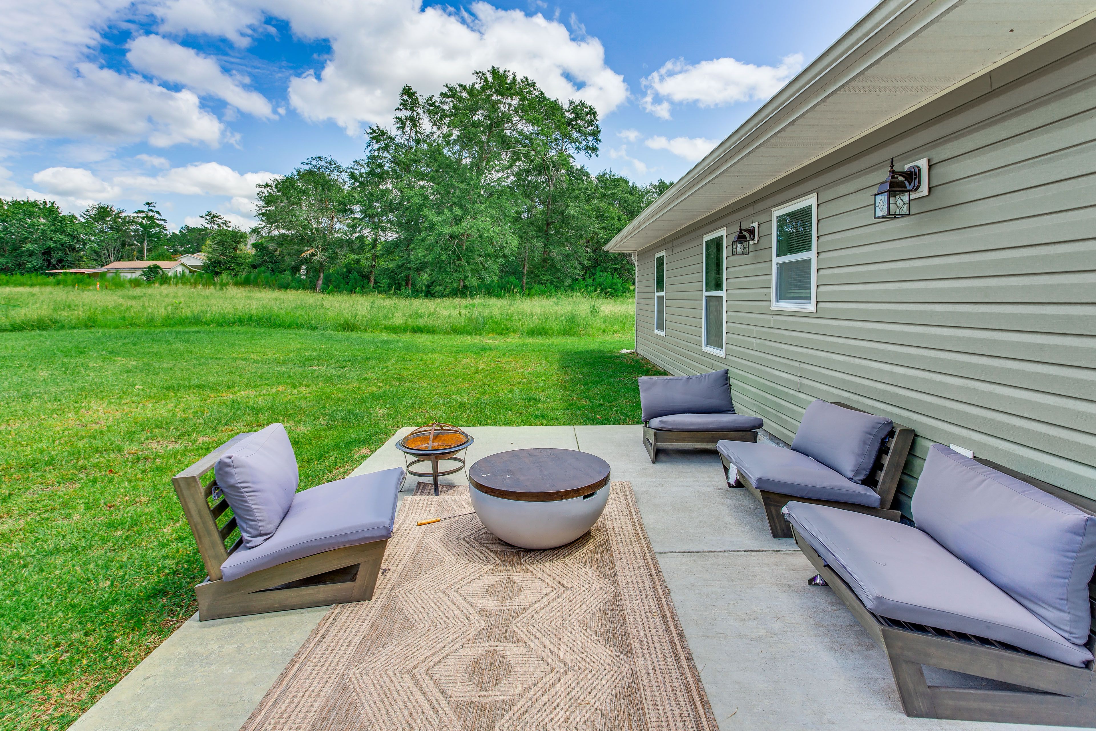 Patio | Lounge Area