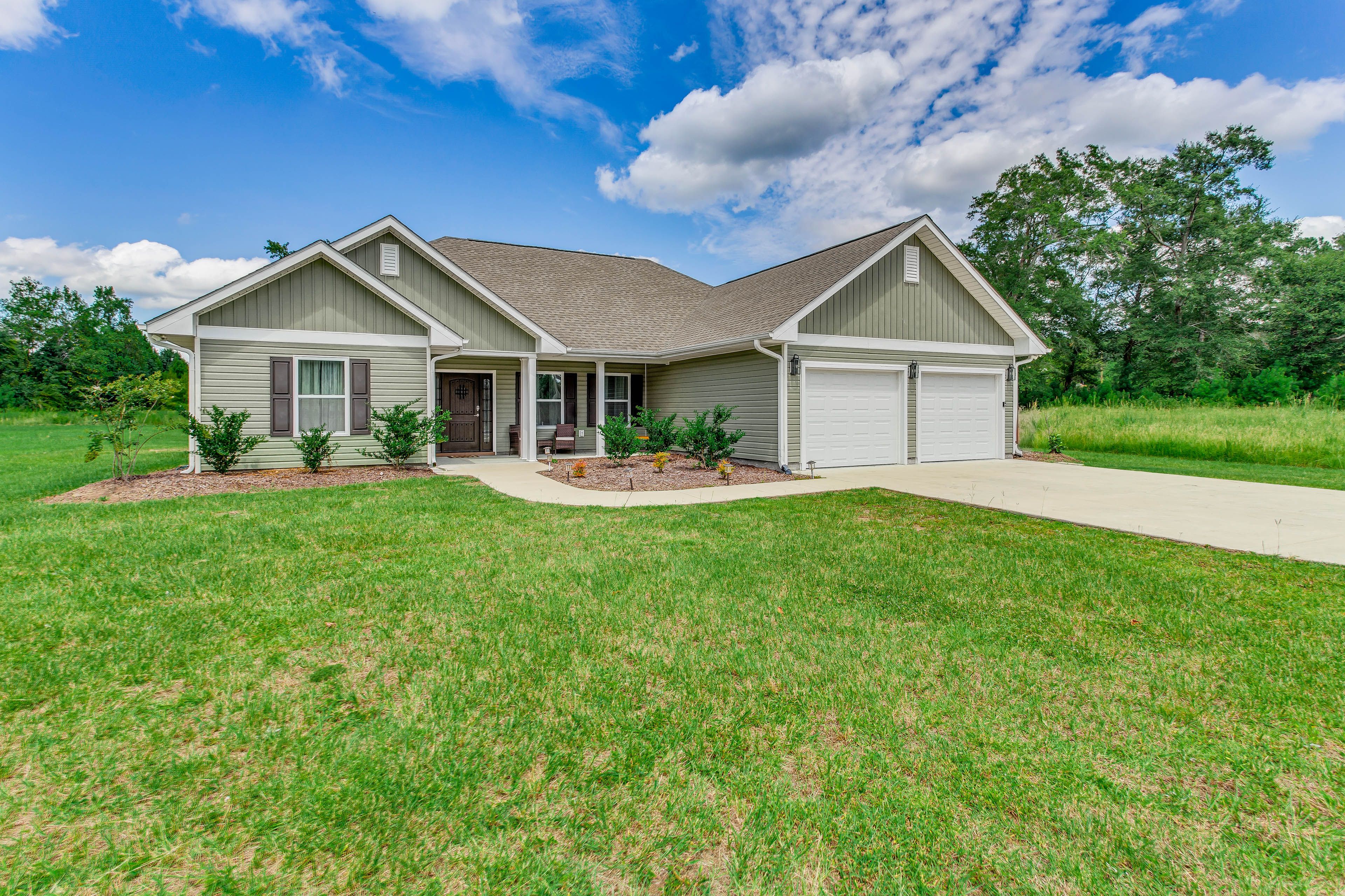 House Exterior | Close to Golf Courses