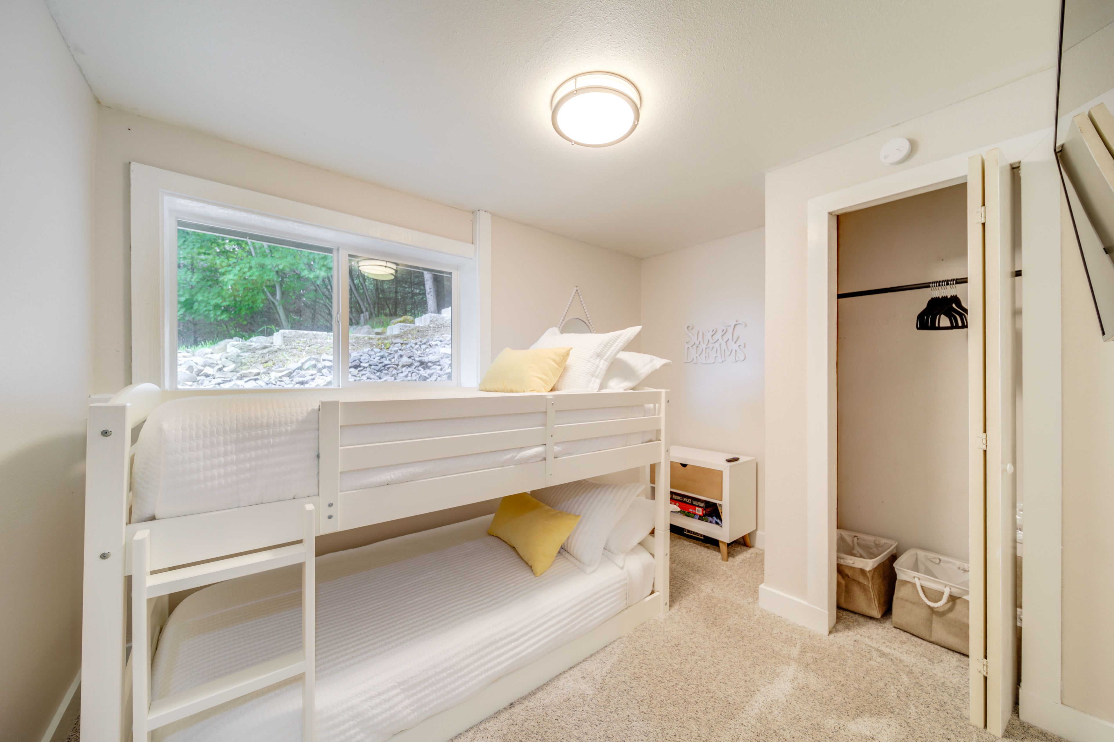 Bedroom 3 | Twin Bunk Bed | 1st Floor