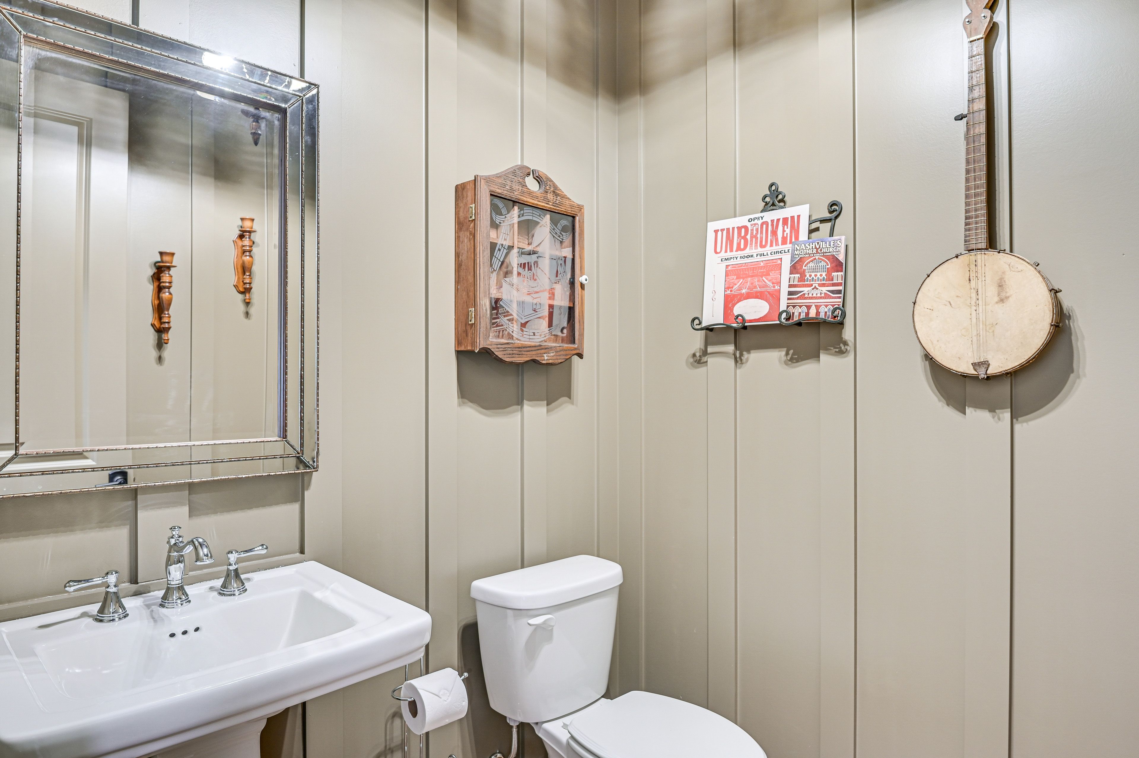 Half Bathroom | 1st Floor