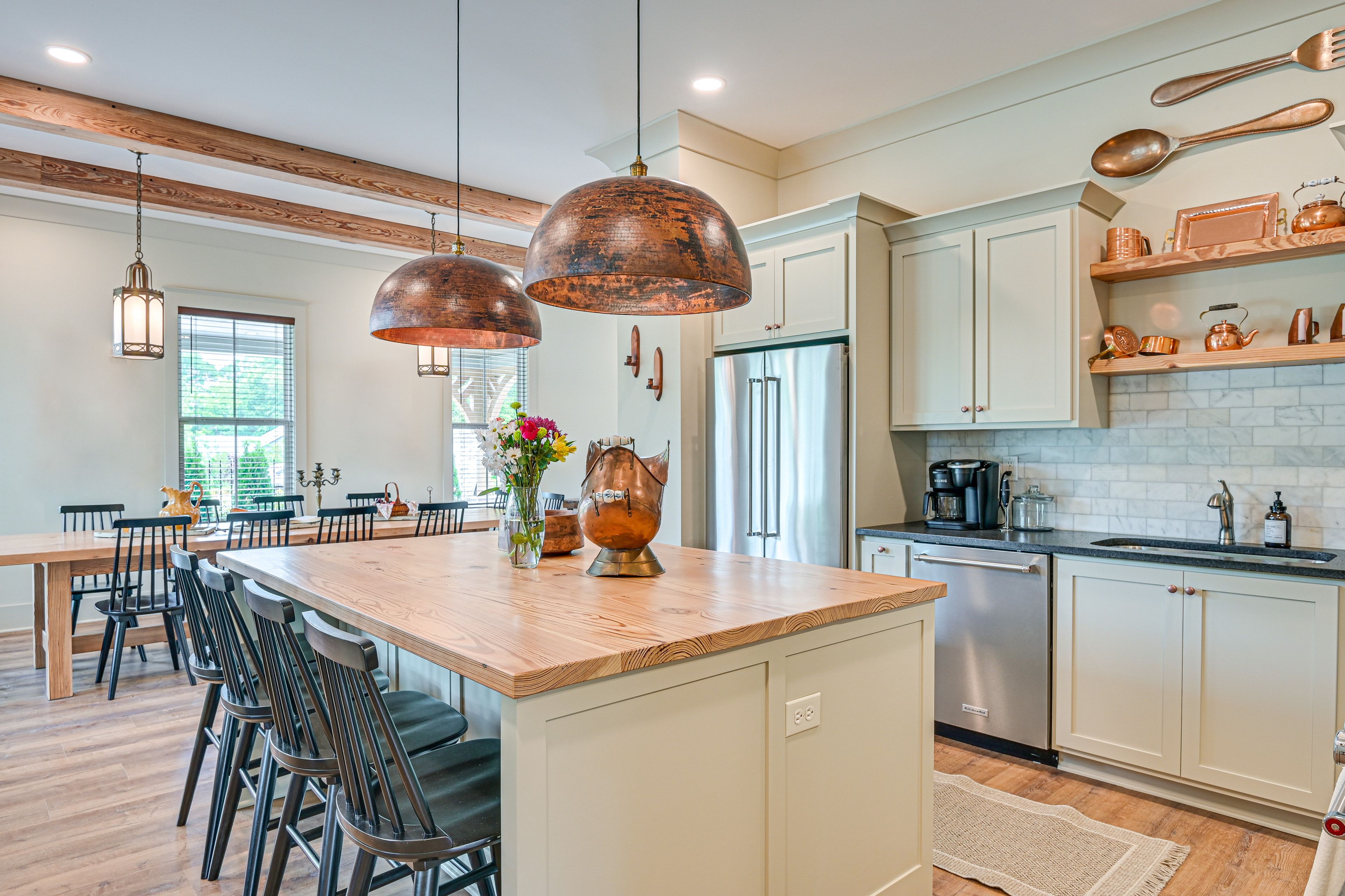 Kitchen | Dual Drip/Keurig Coffee Maker | Dishwasher | 1st Floor