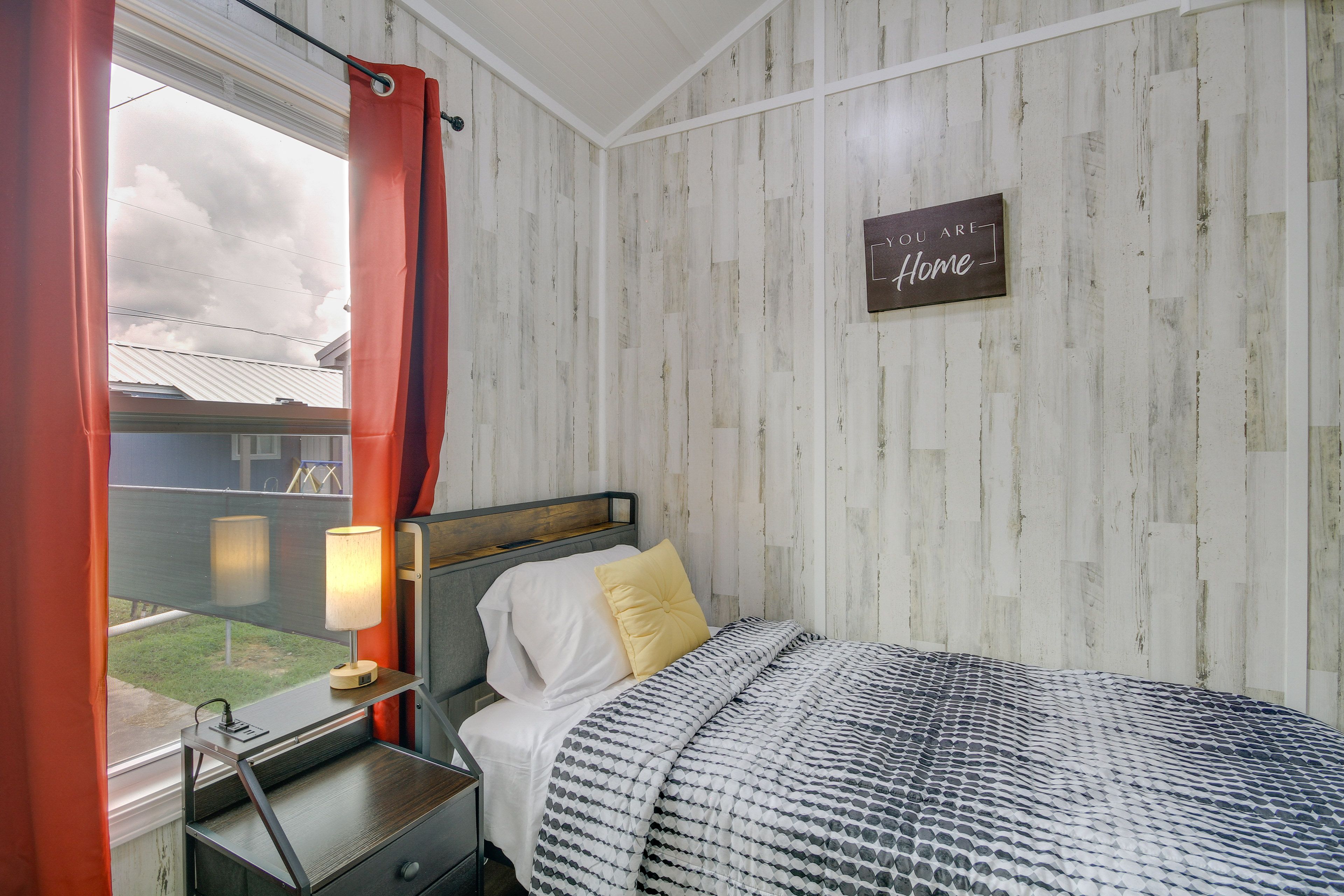 Bedroom 2 | Twin Bed