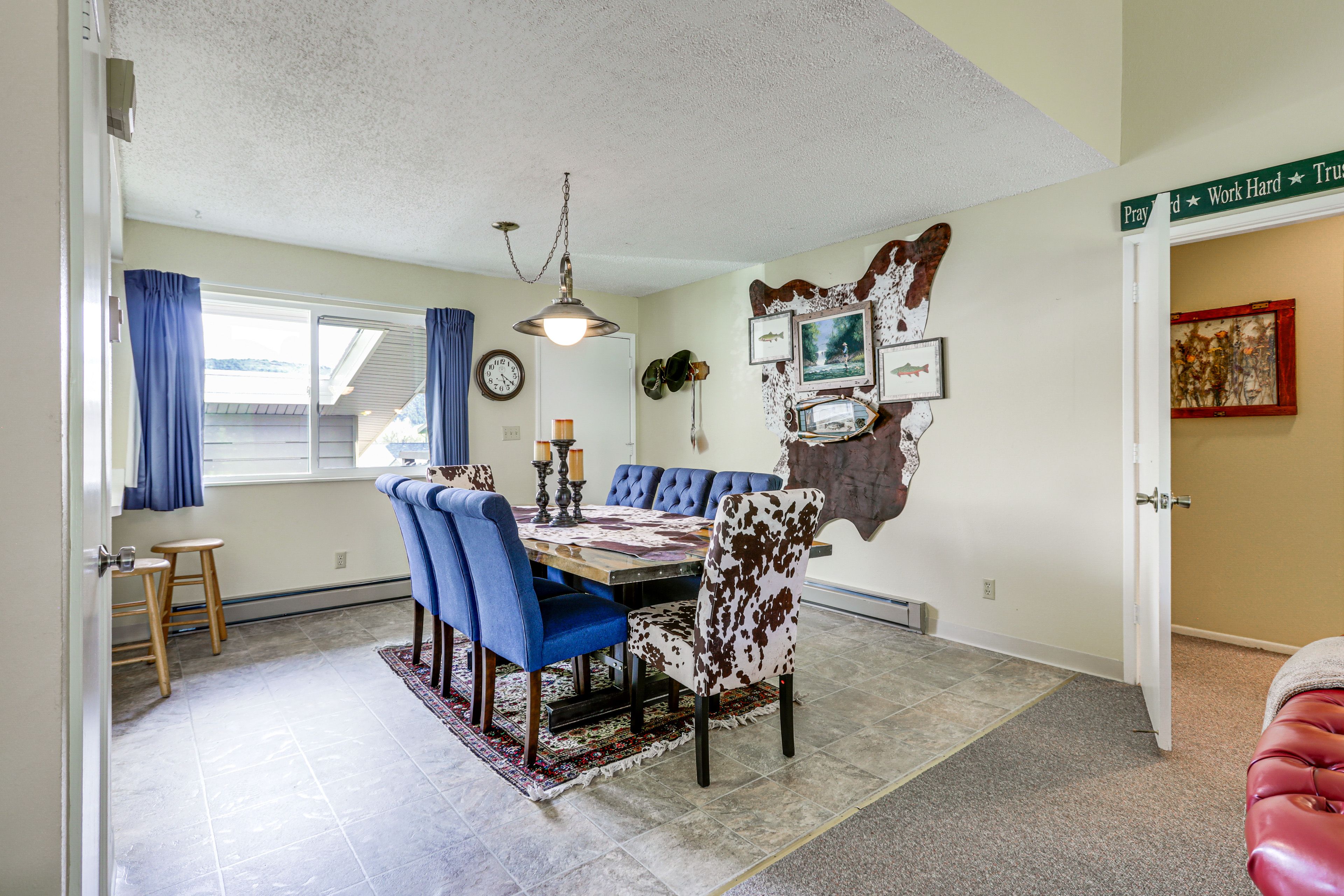 Dining Area | 2nd-Floor Condo