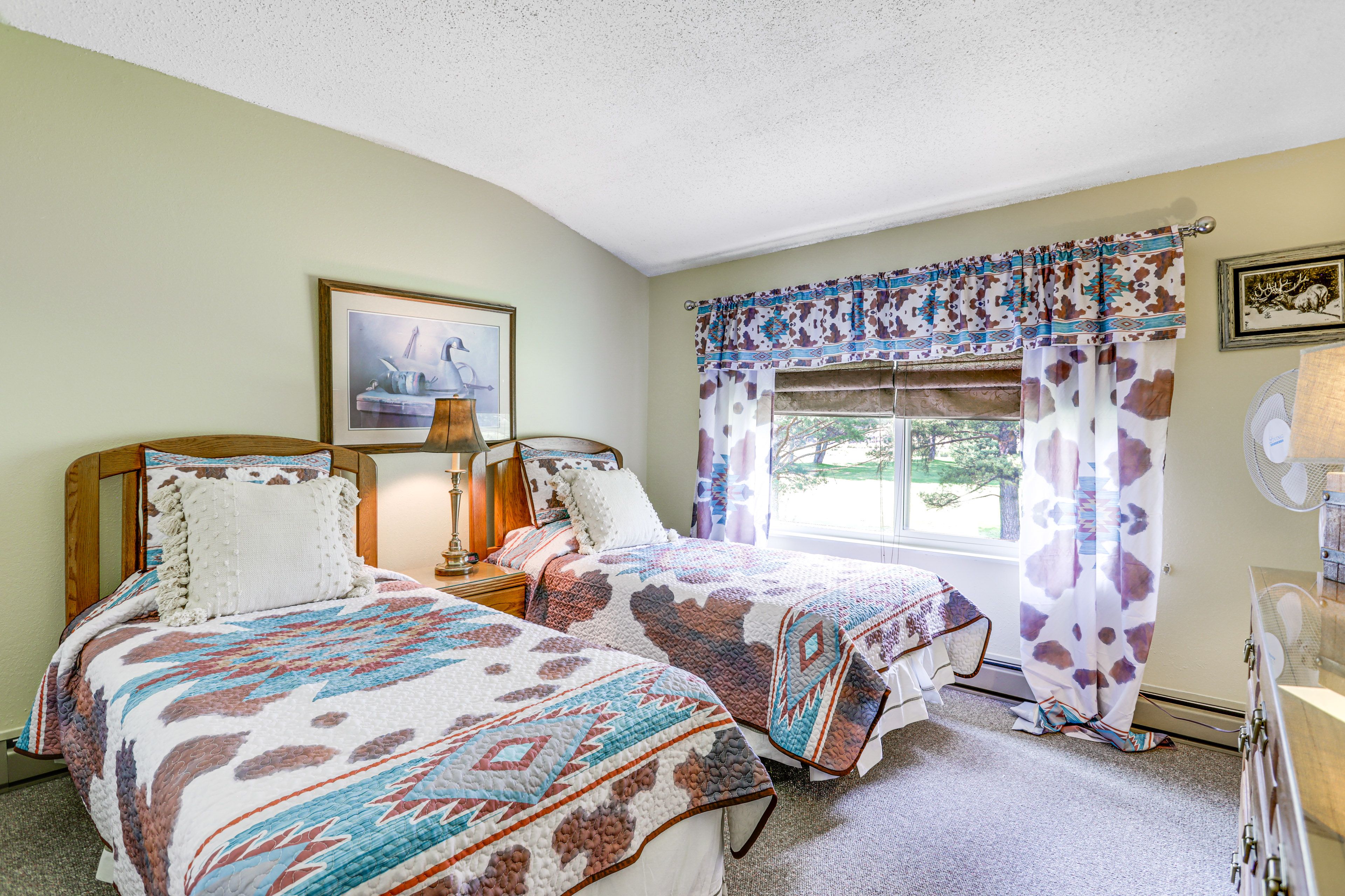 Bedroom 3 | 2 Twin Beds