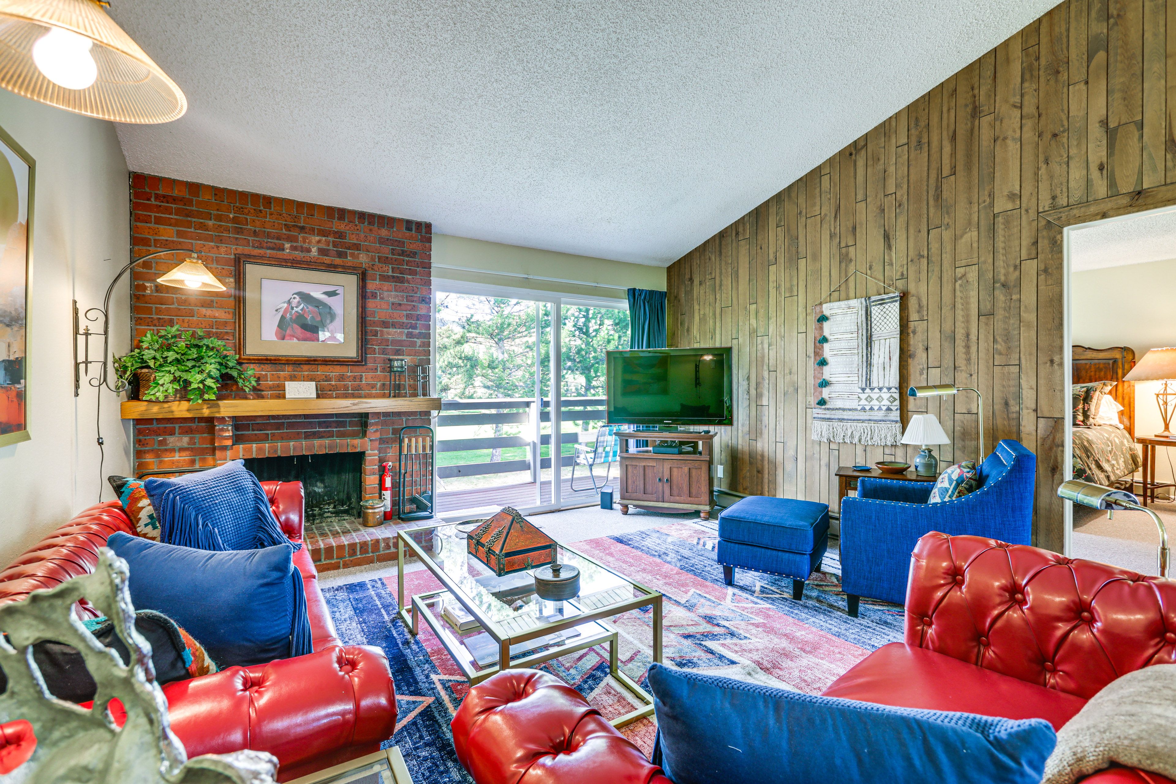 Carbondale Vacation Rental | 3BR | 2BA | 1,248 Sq Ft | Stairs Required