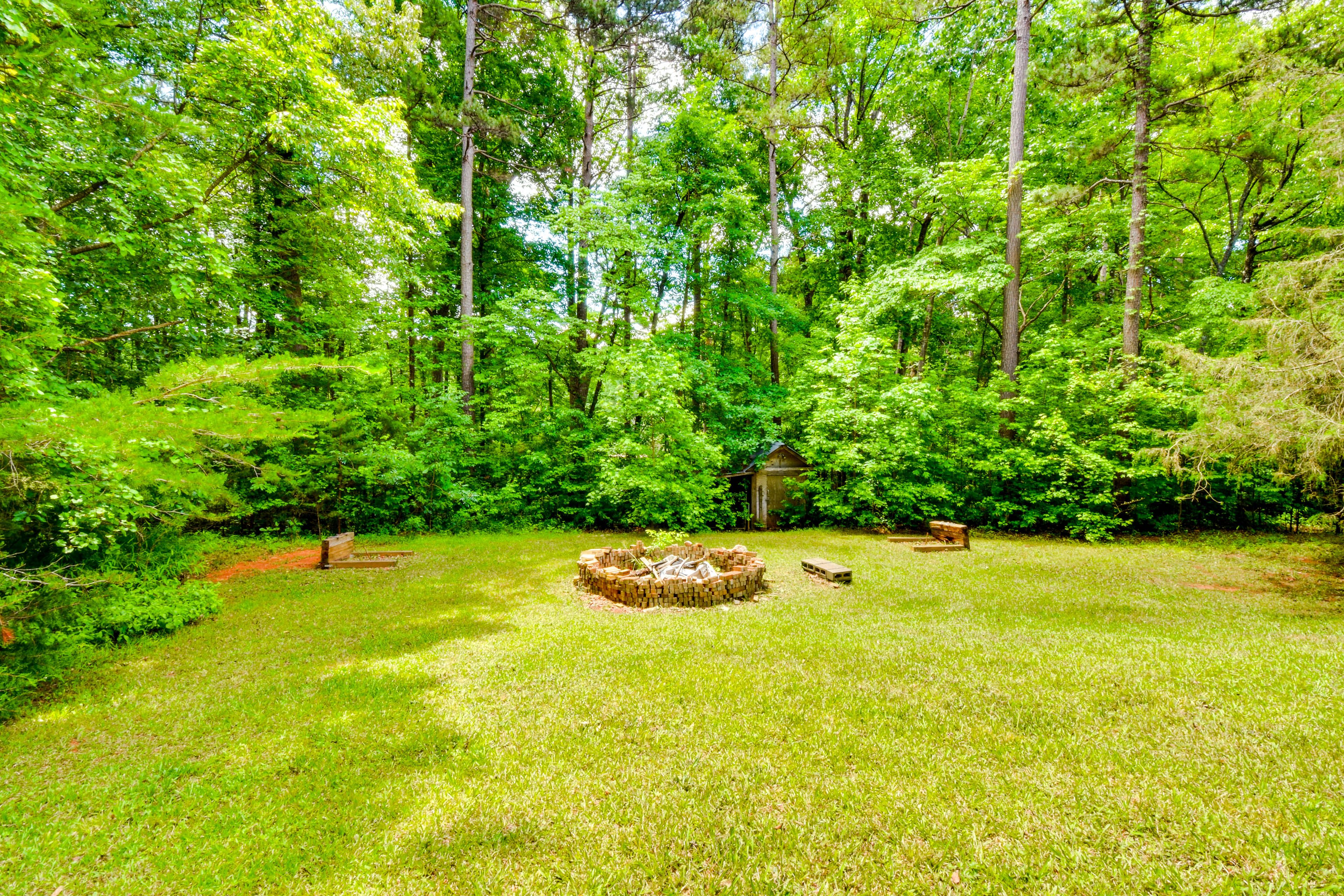 Fire Pit | Horseshoes