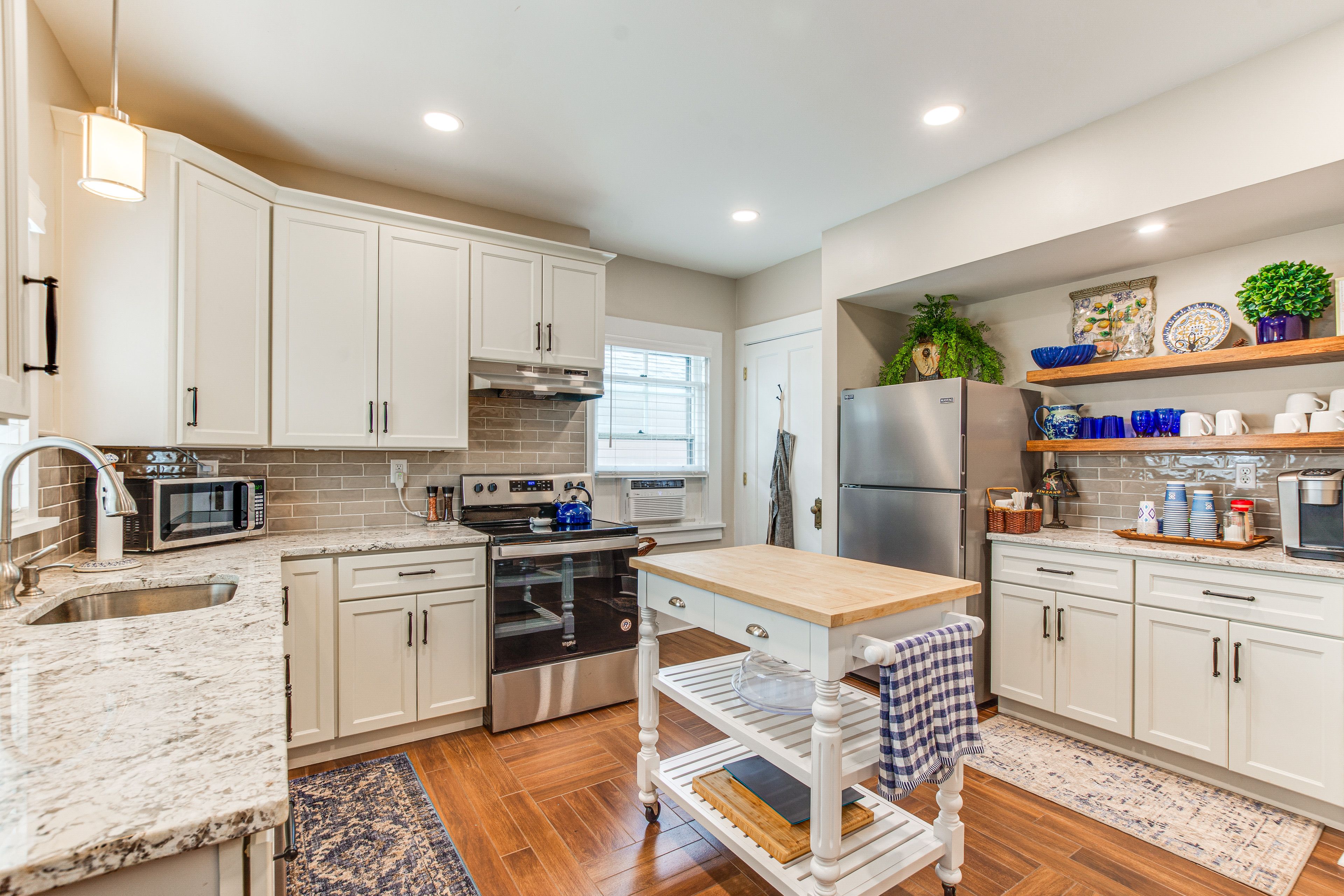 Kitchen | Keurig Coffee Maker & Starter K-Cups | Main Level