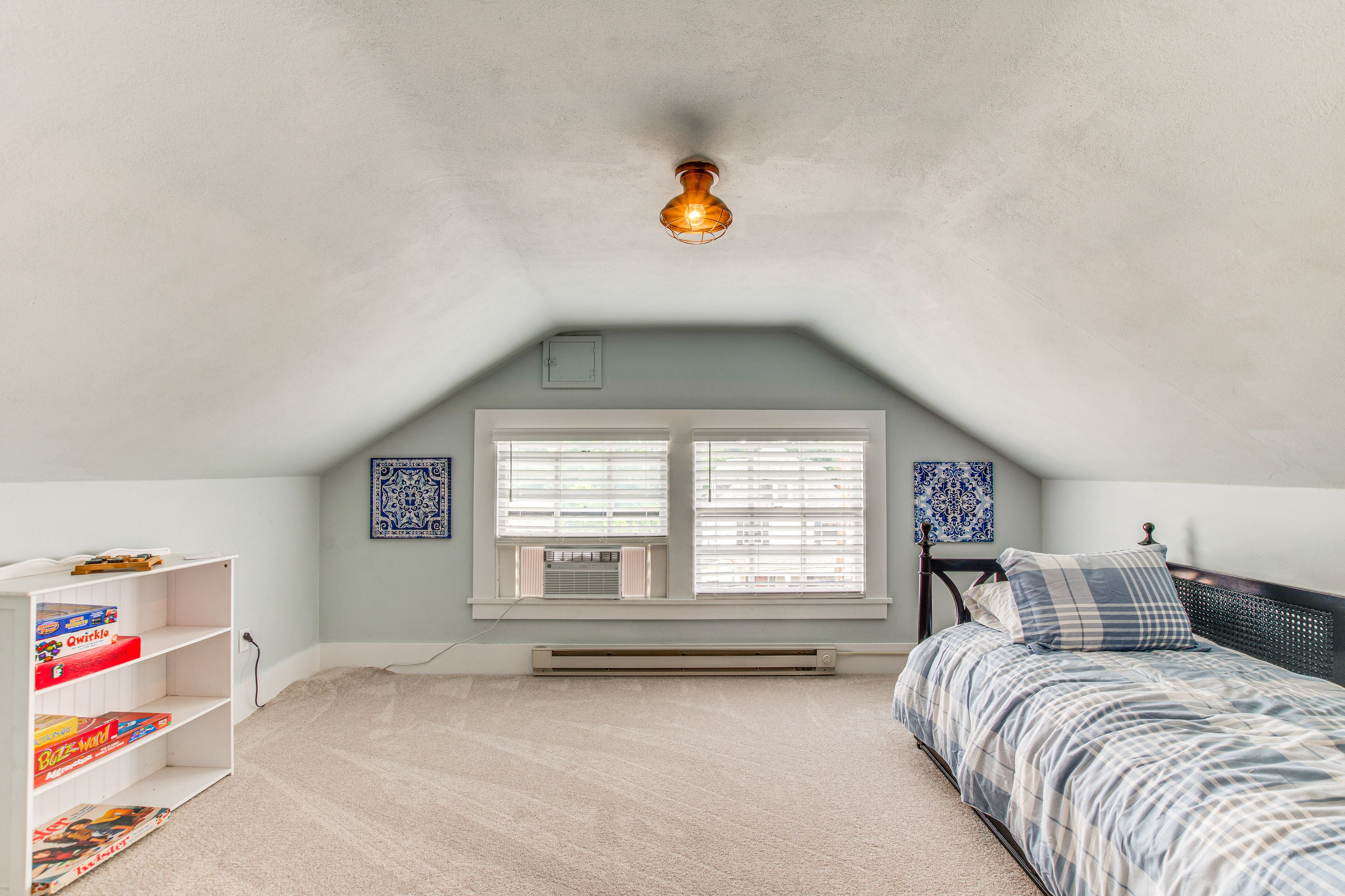 Bonus Room 1 | Twin Daybed w/ Twin Trundle | Board Games | Top Level