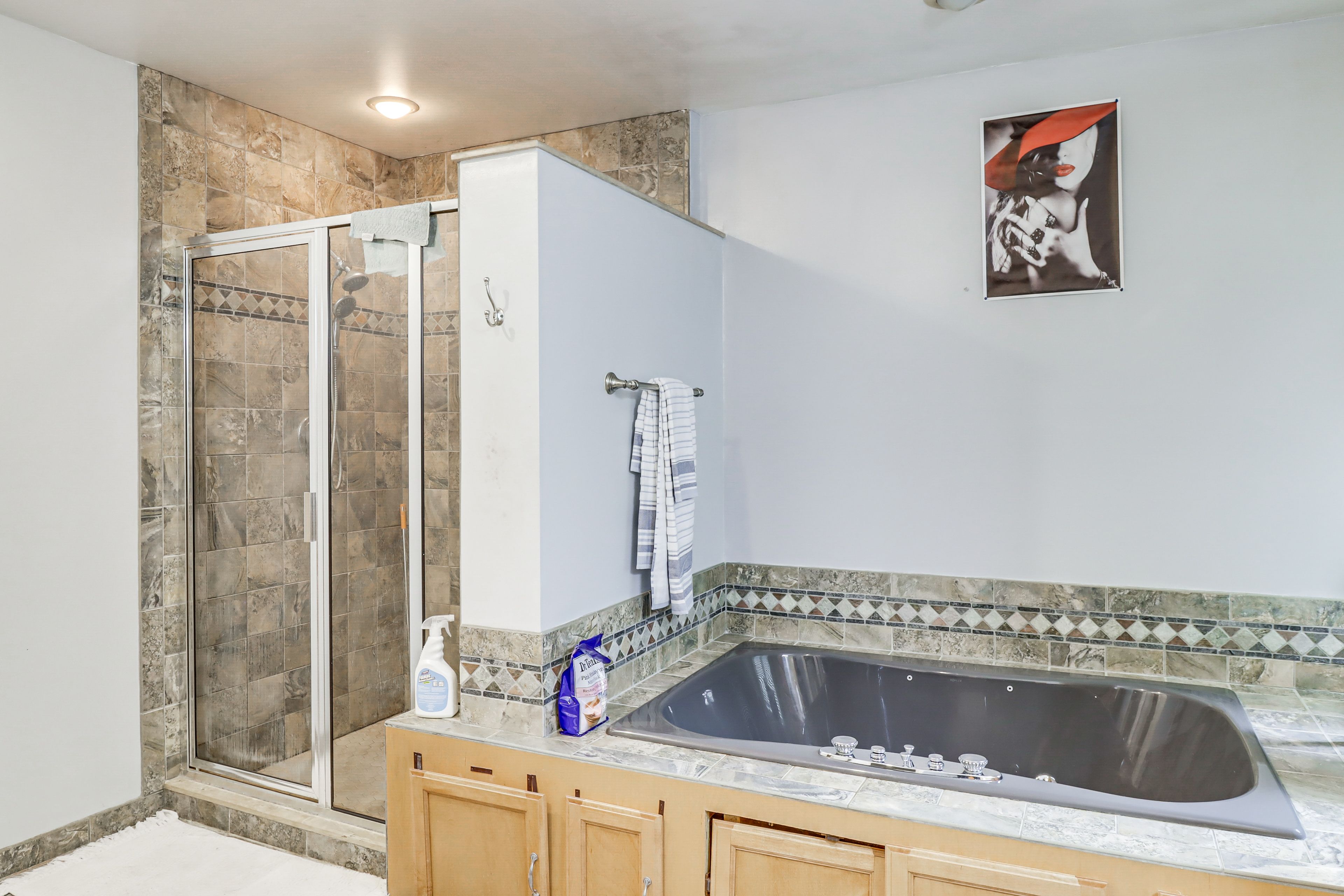 En-Suite Bathroom | Towels Provided