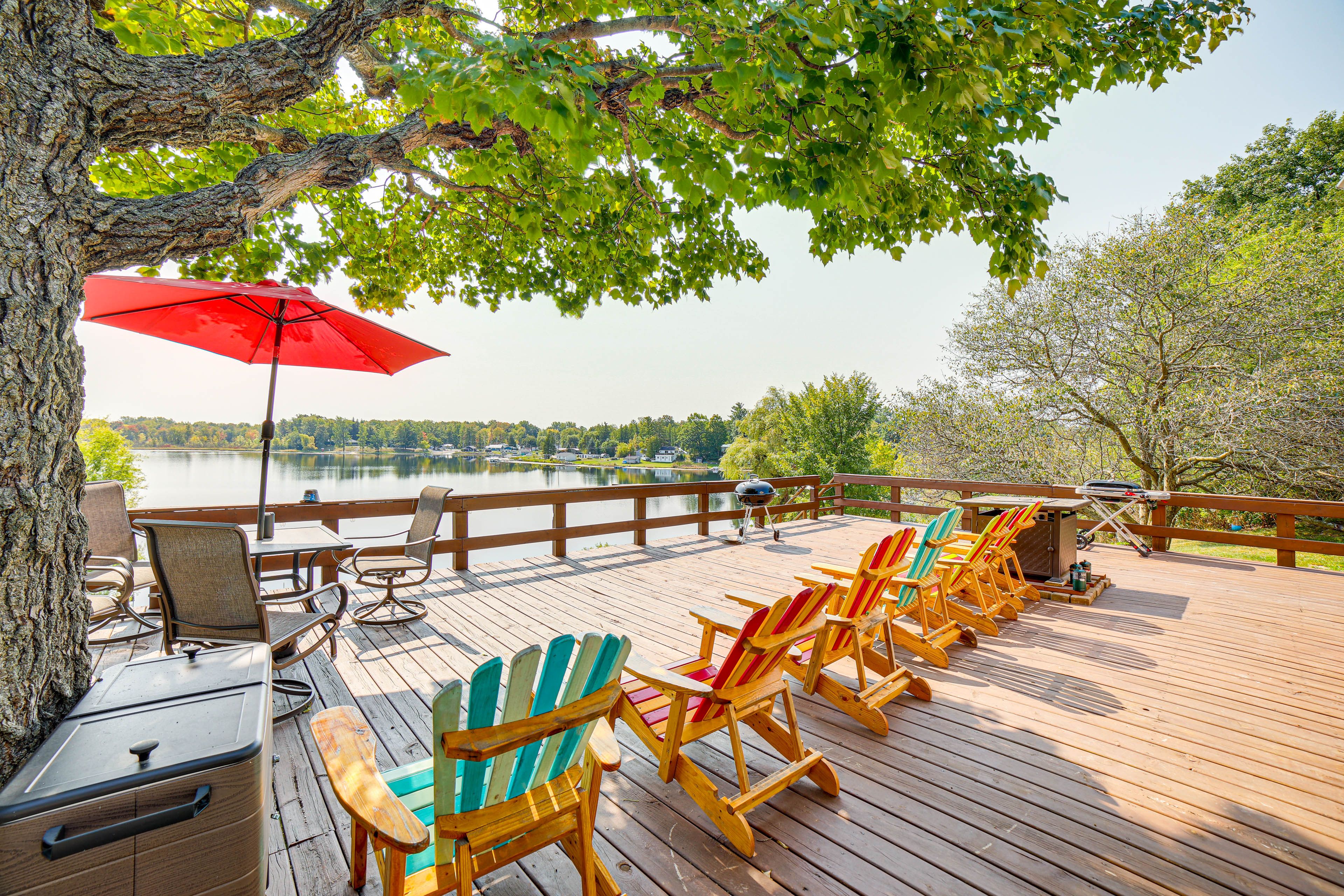 Cottage Exterior | Charcoal Grill | Gas Grill | Gas Fire Pit