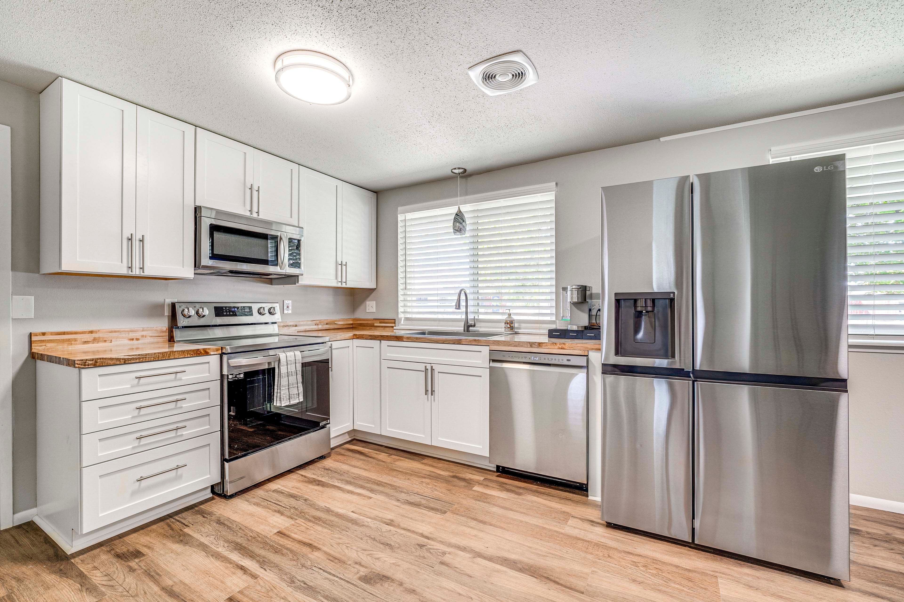 Fully Equipped Kitchen | Newly Remodeled
