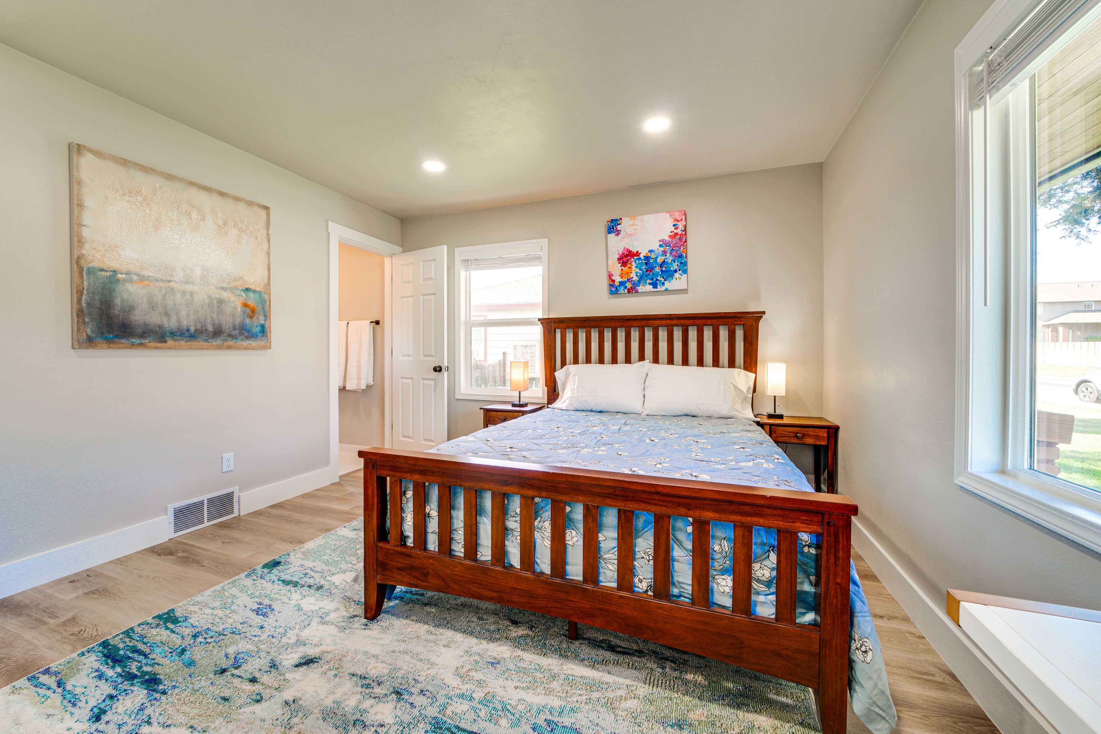 Bedroom 2 | Queen Bed | Main Level