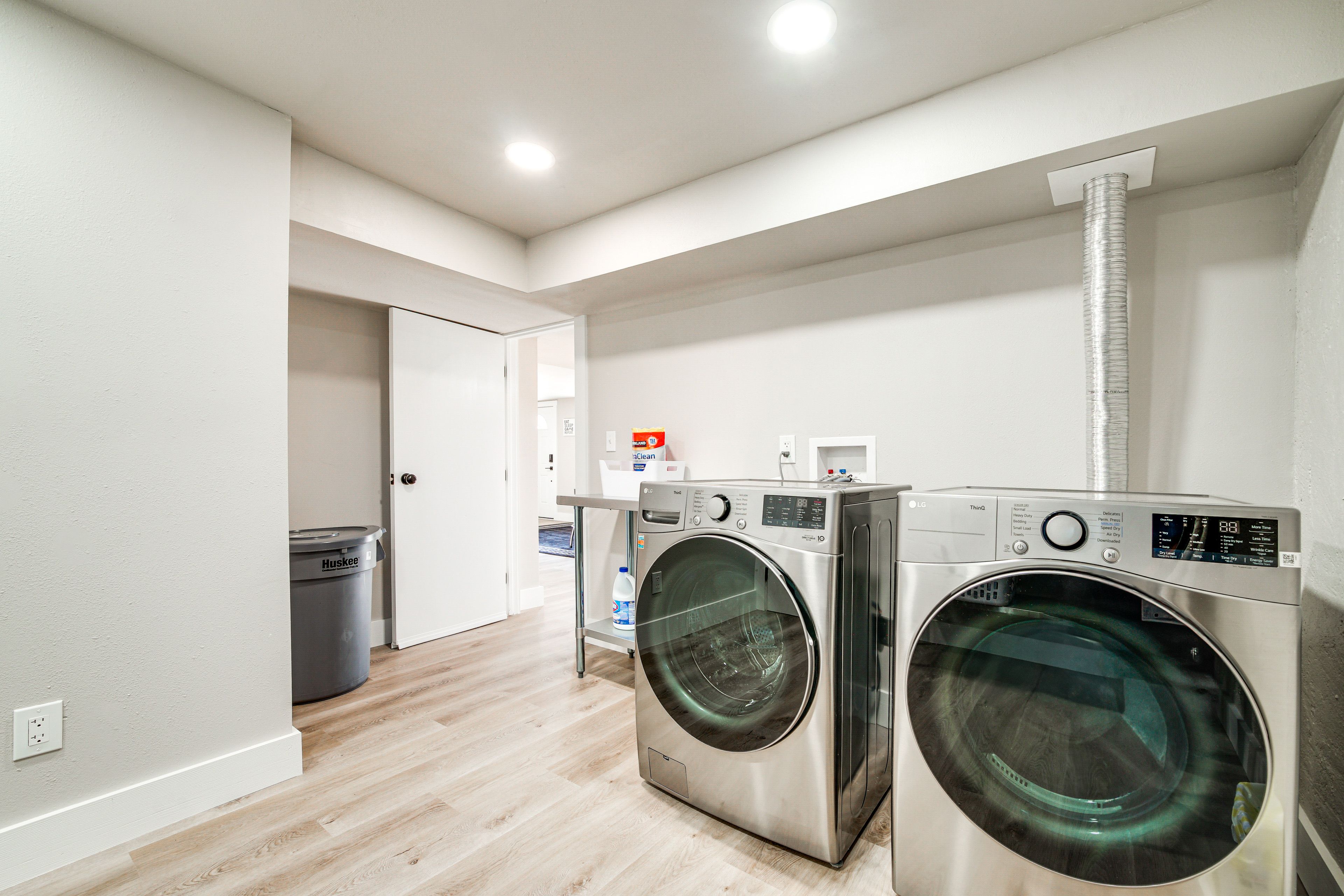 Laundry Room | Lower Level