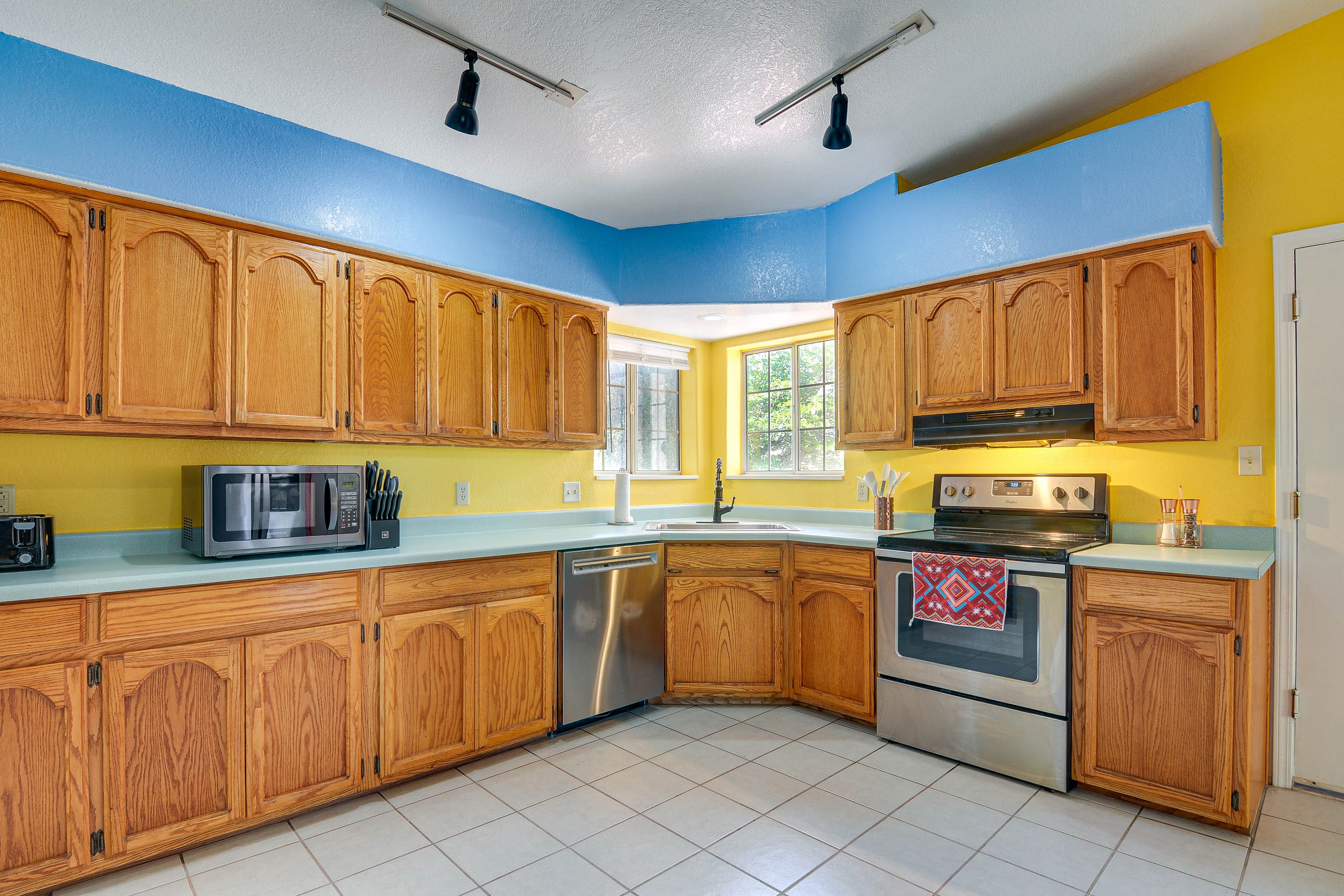 Kitchen | Cooking Basics | Toaster | Drip Coffee Maker | Microwave