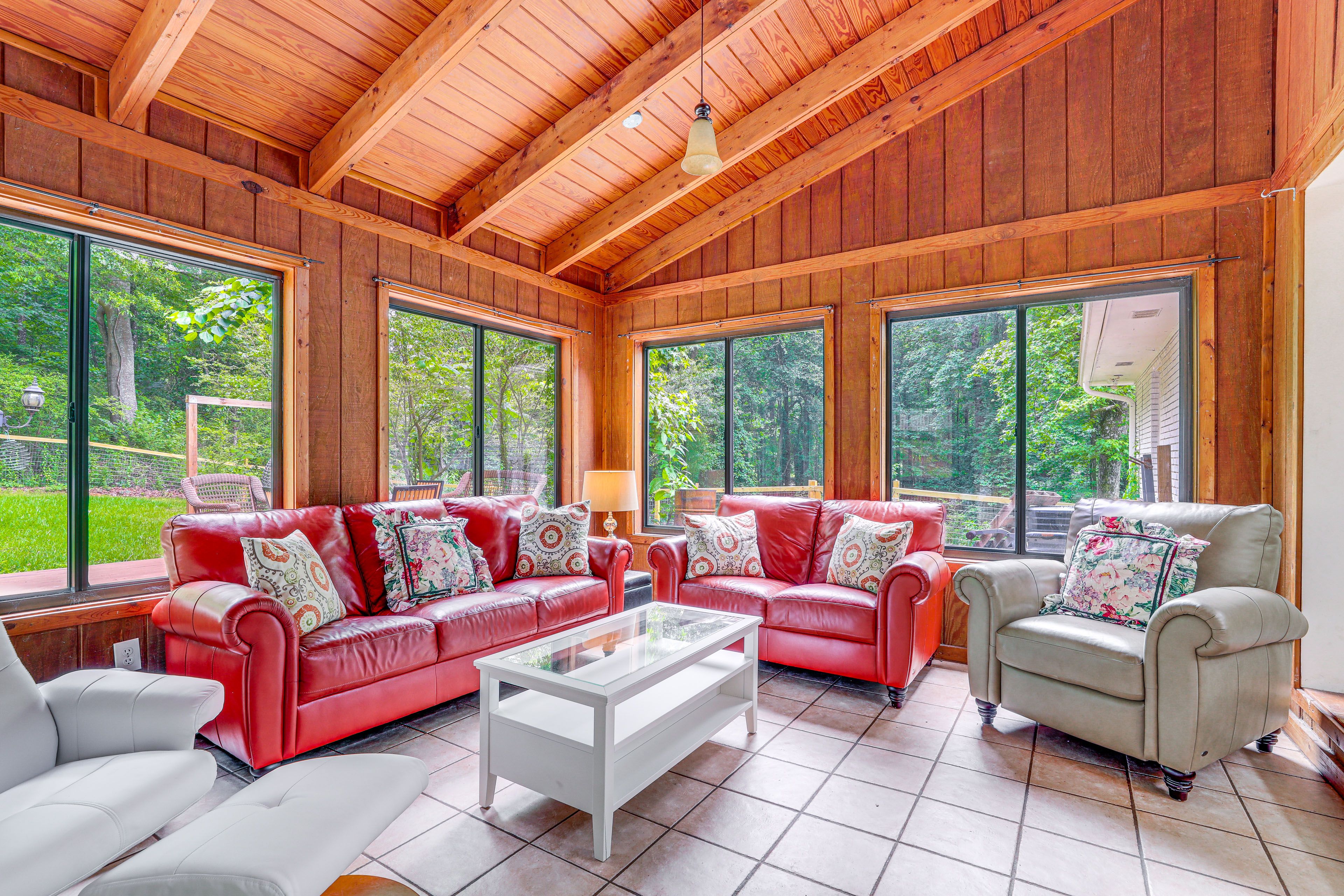 Alpharetta Vacation Rental | 3BR | 2BA | 1,600 Sq Ft | Step-Free Entry