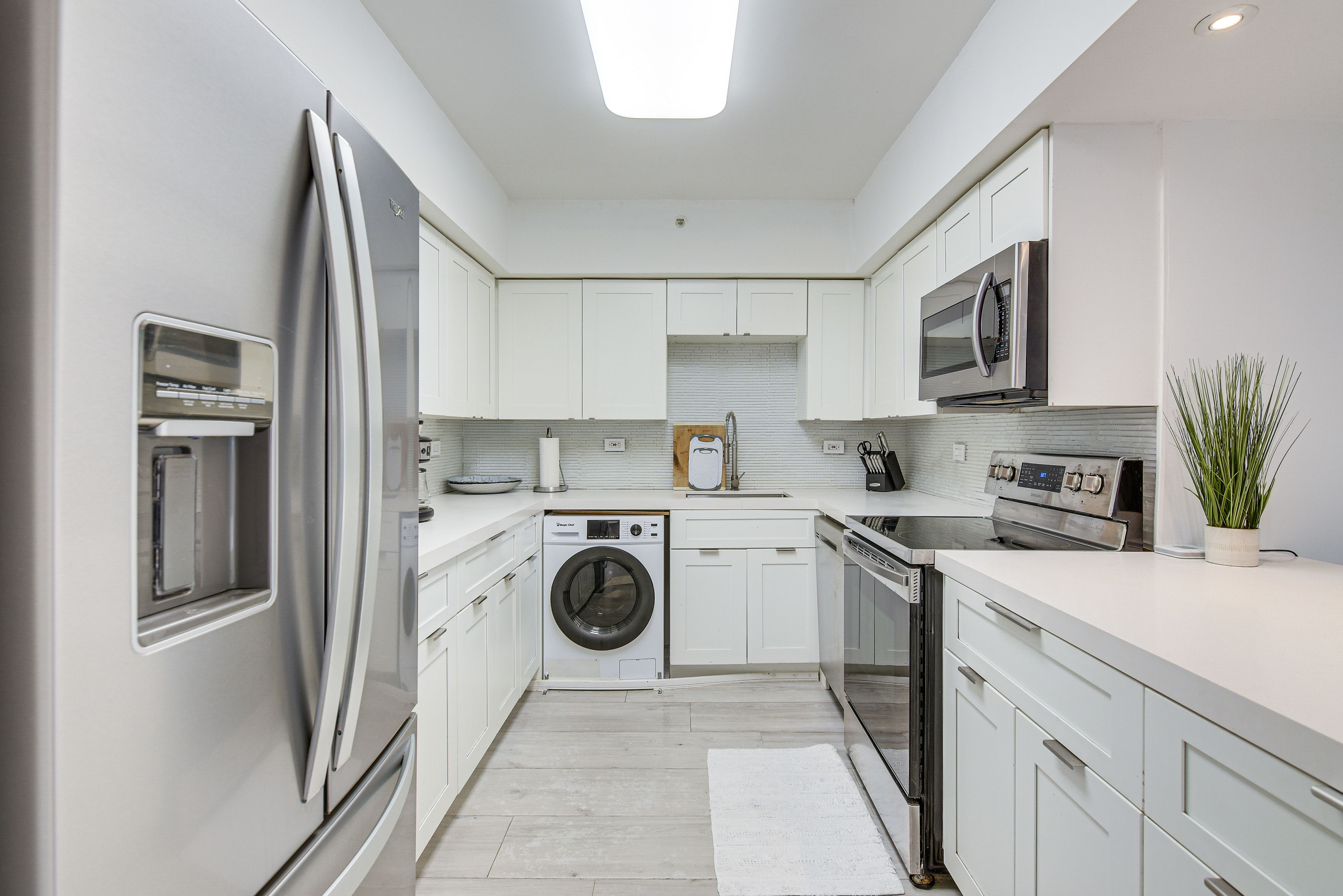 Kitchen | Washer/Dryer
