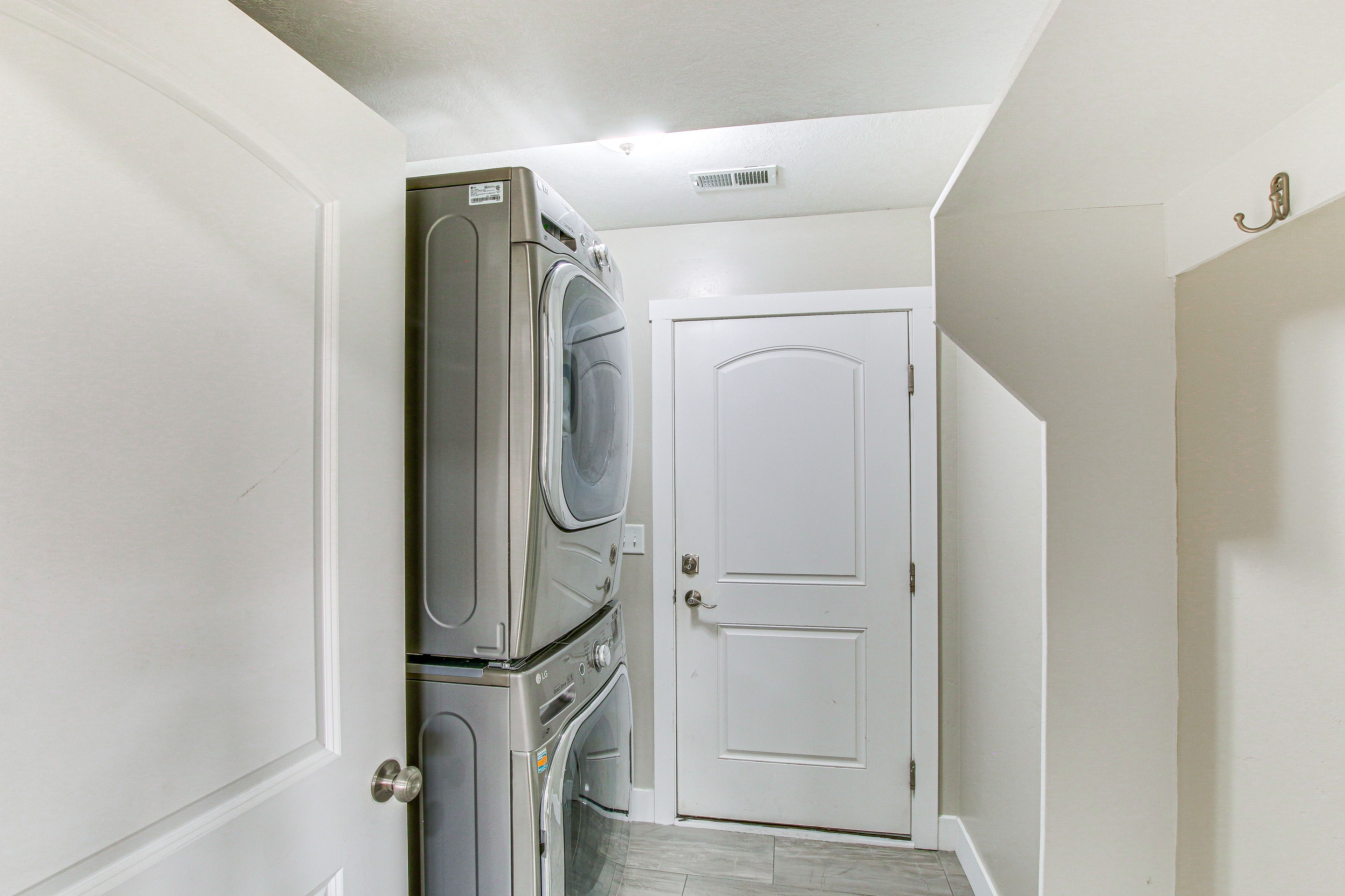 Laundry Area | 1st Floor | Washer/Dryer | Hangers | Trash Bags/Paper Towels