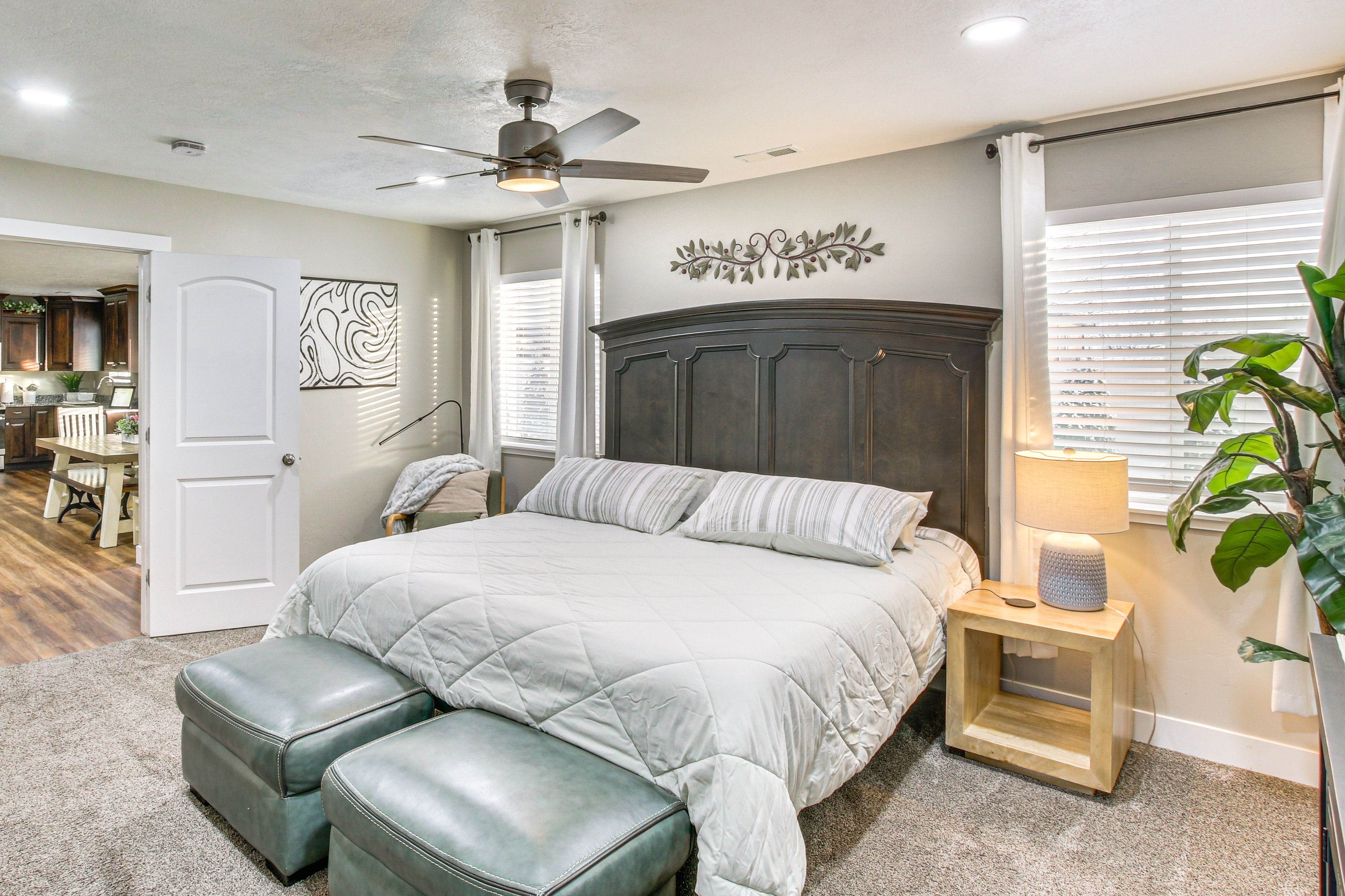 Bedroom 1 | 1st Floor | King Bed | Smart TV | Walk-In Closet | En-Suite Bathroom