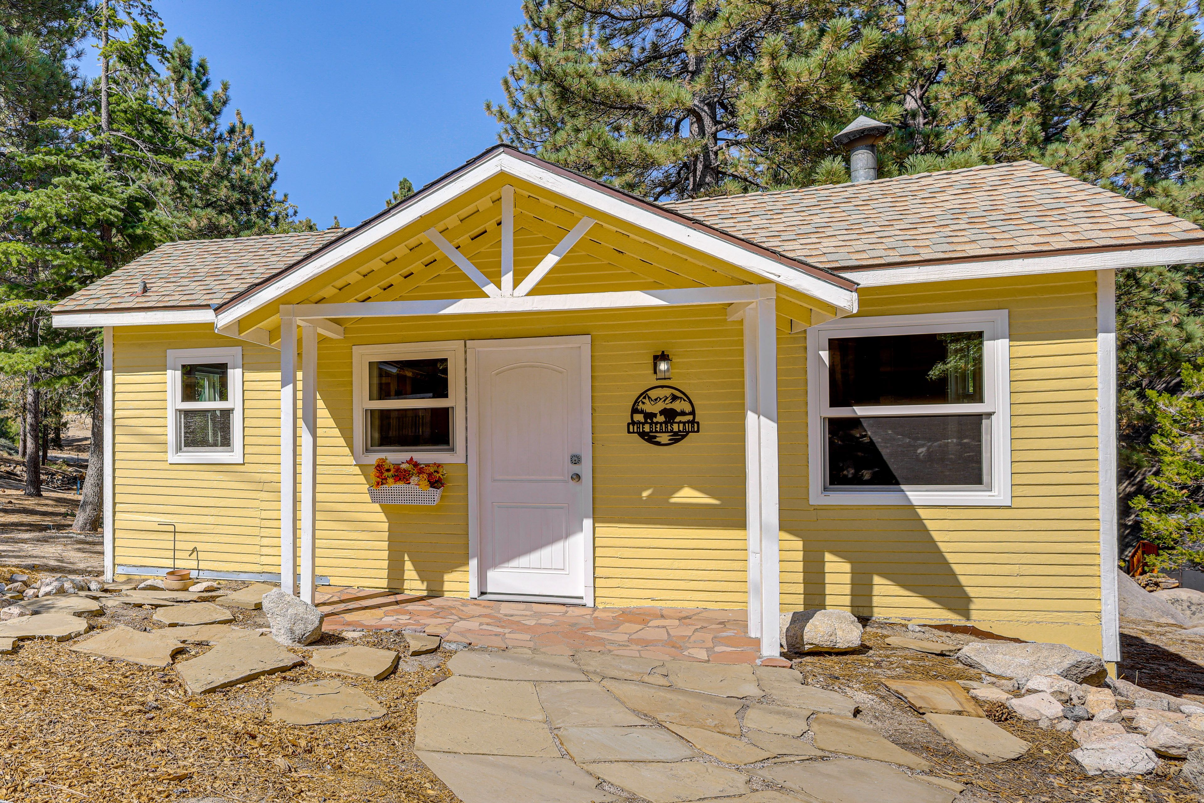 Cabin Exterior | Keyless Entry