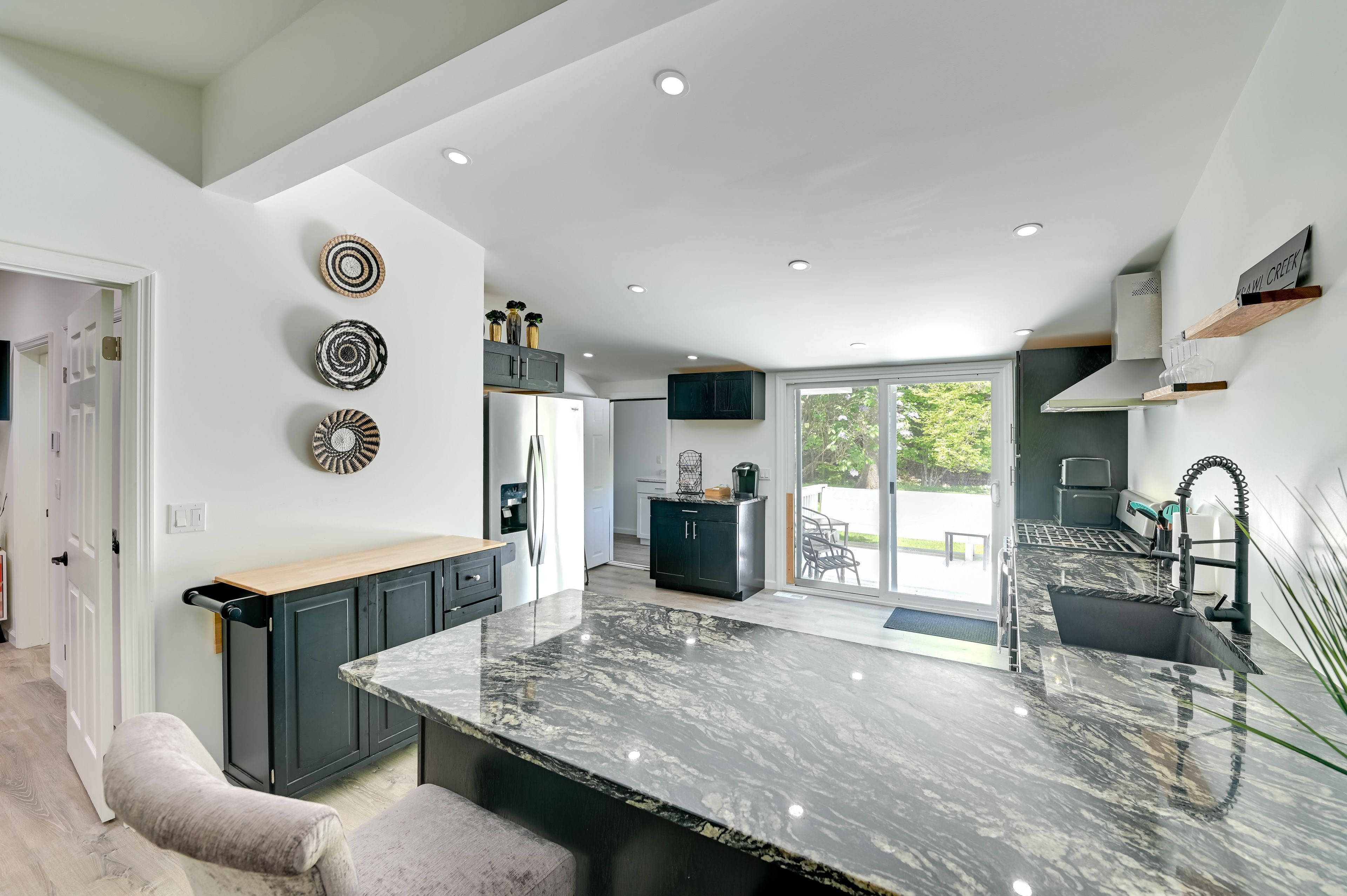Kitchen | Trash Bags/Paper Towels
