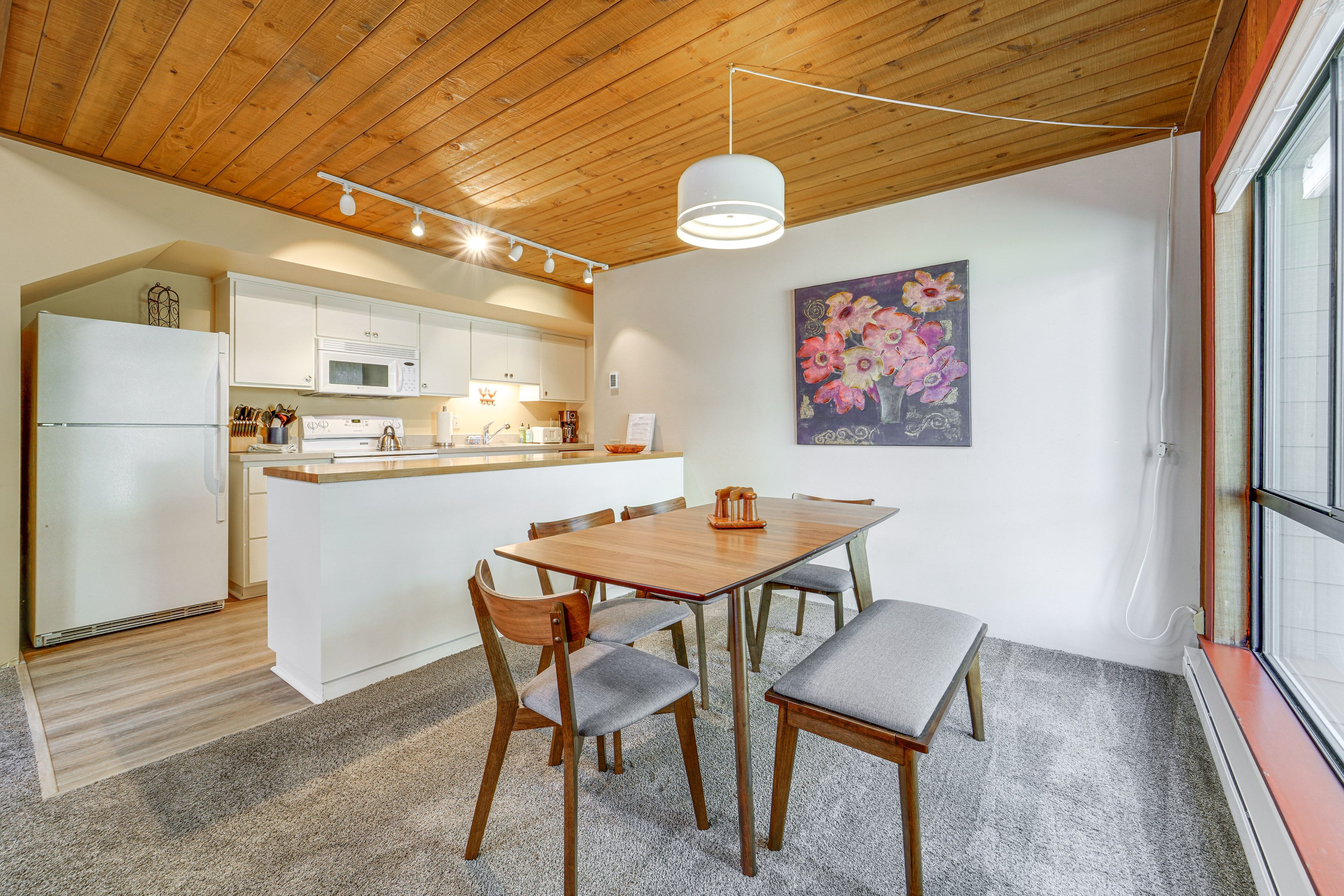 Dining Area | Kitchen | Cooking Basics