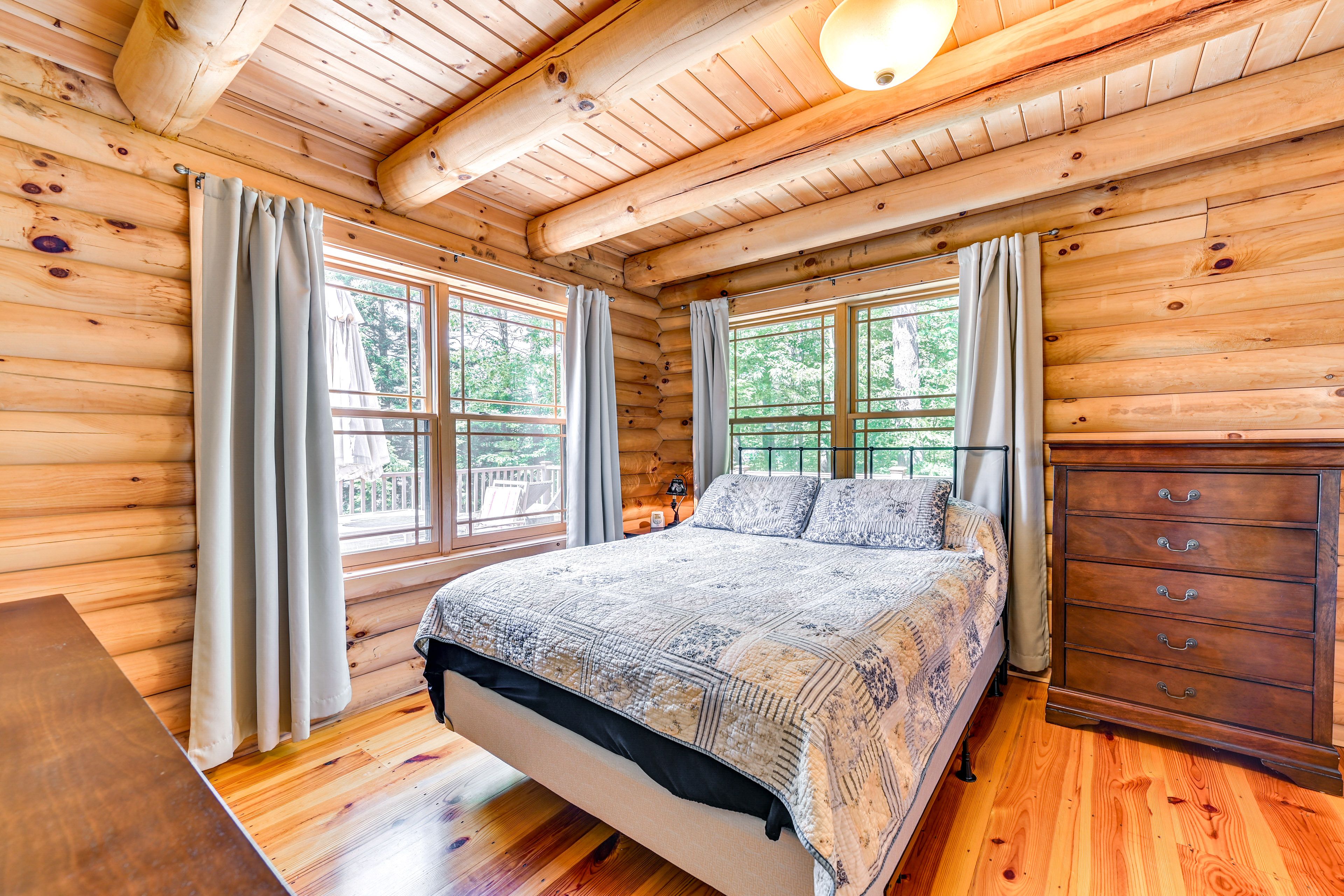 Bedroom 3 | Main Level | Queen Bed