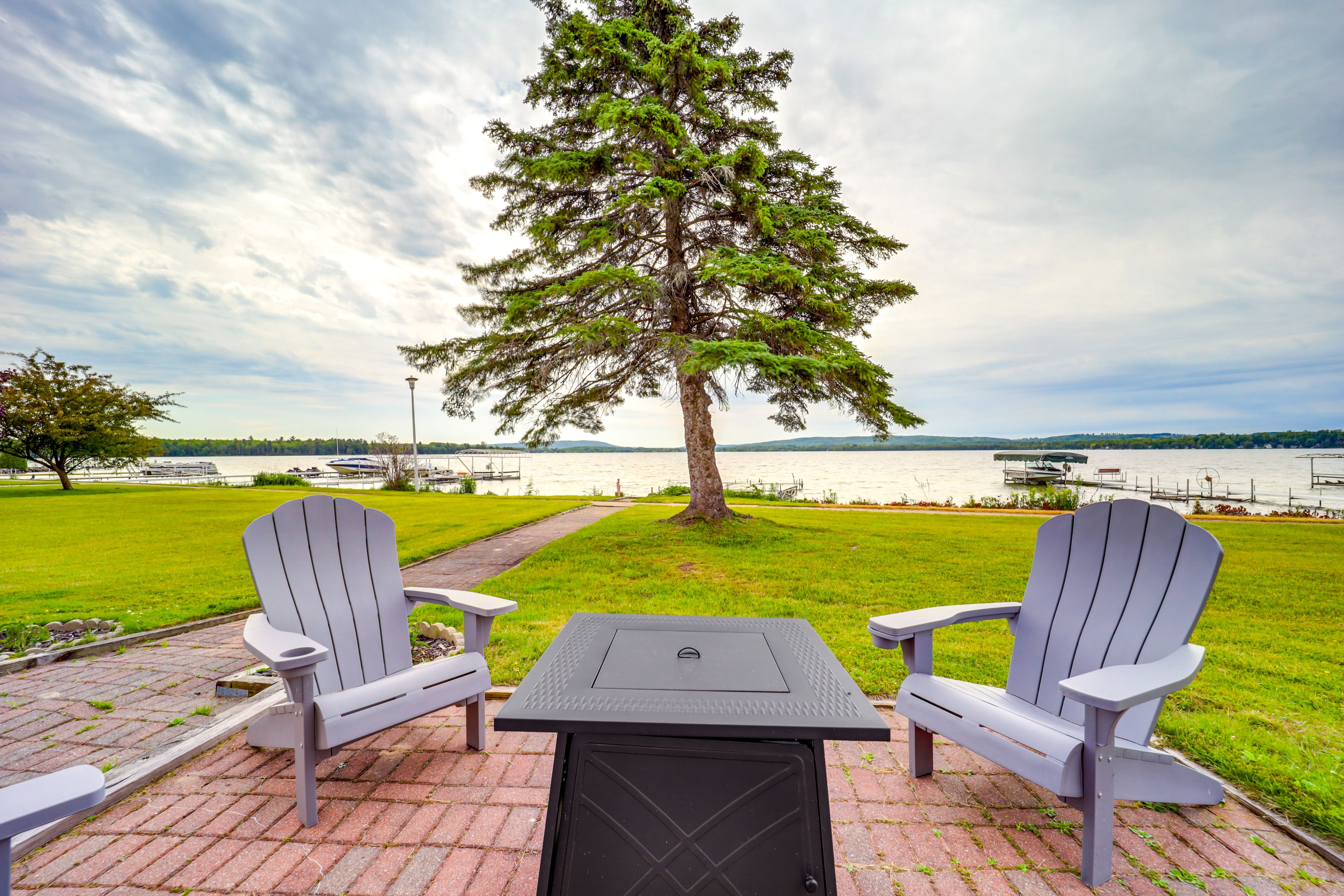 Yard | Fire Table | Hammock | Dock