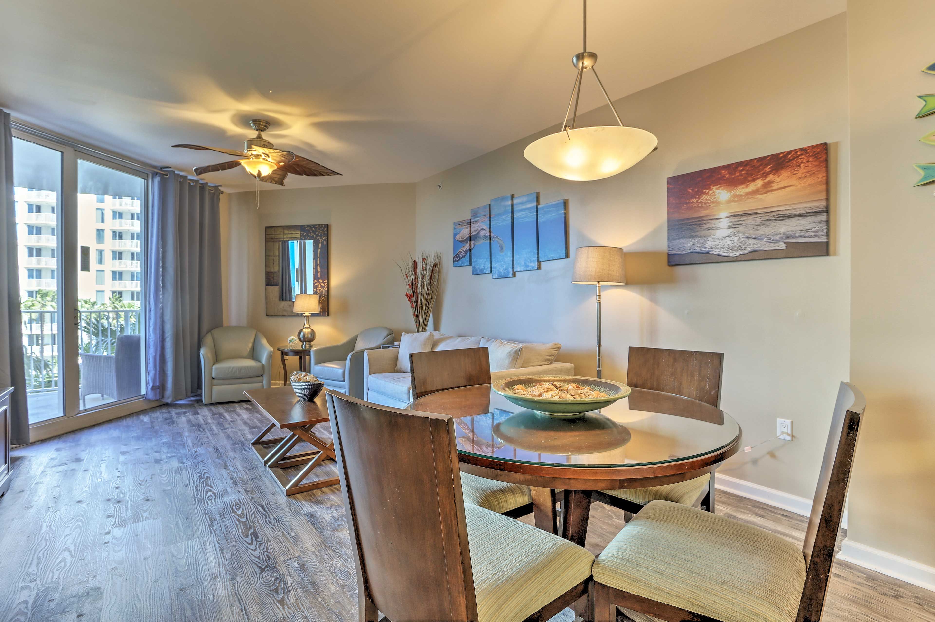 Dining Area | Dishware & Flatware Provided