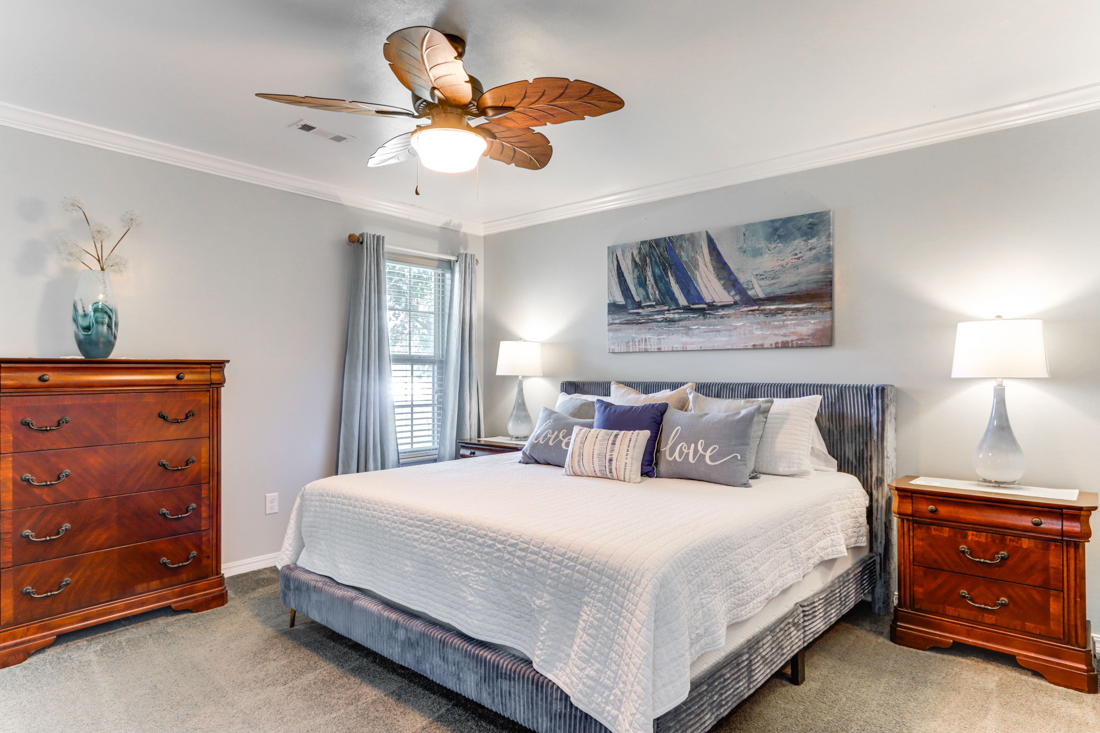 Bedroom 1 | King Bed | Smart TV