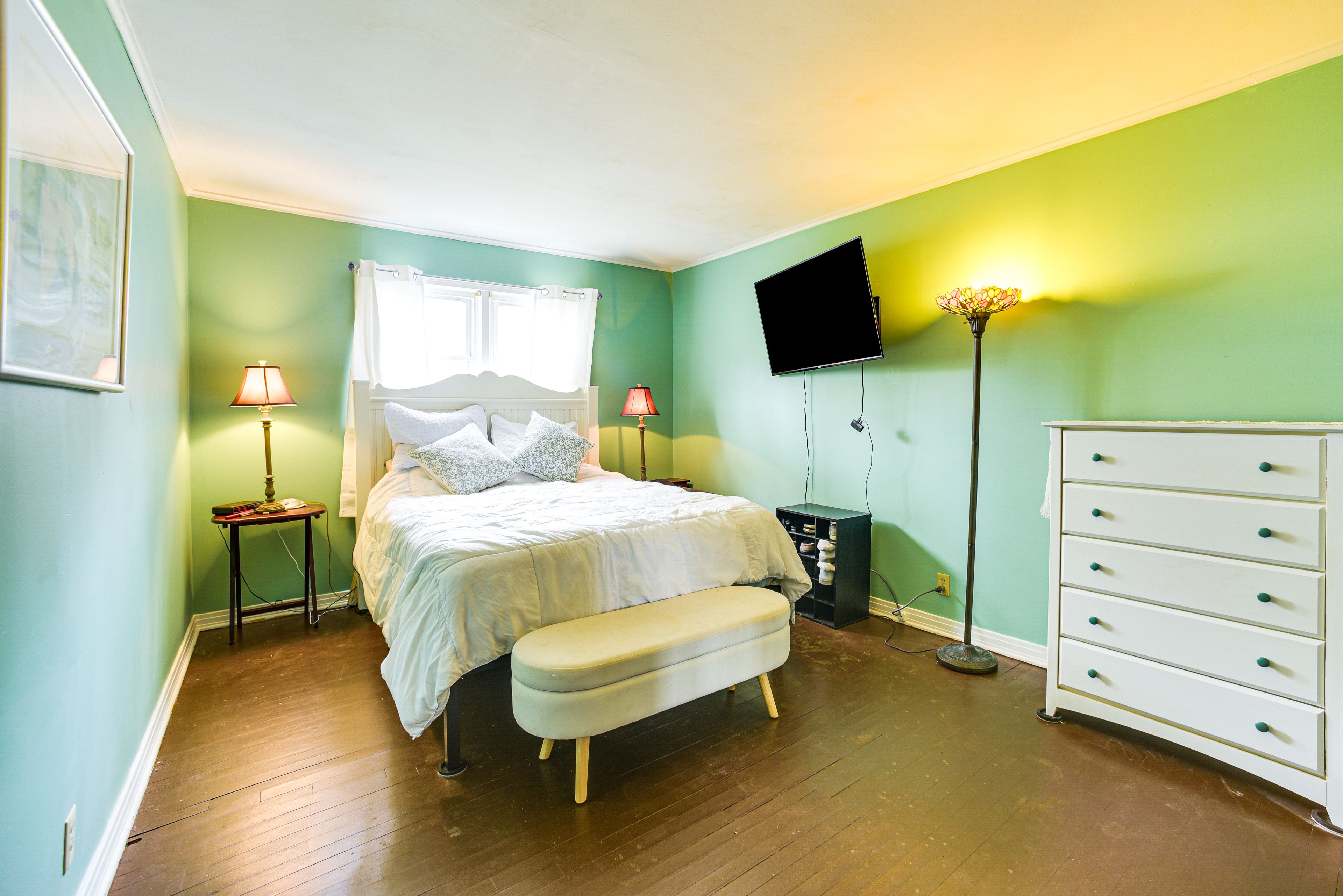 Bedroom 2 | Main Level | Queen Bed | Flat-Screen TV