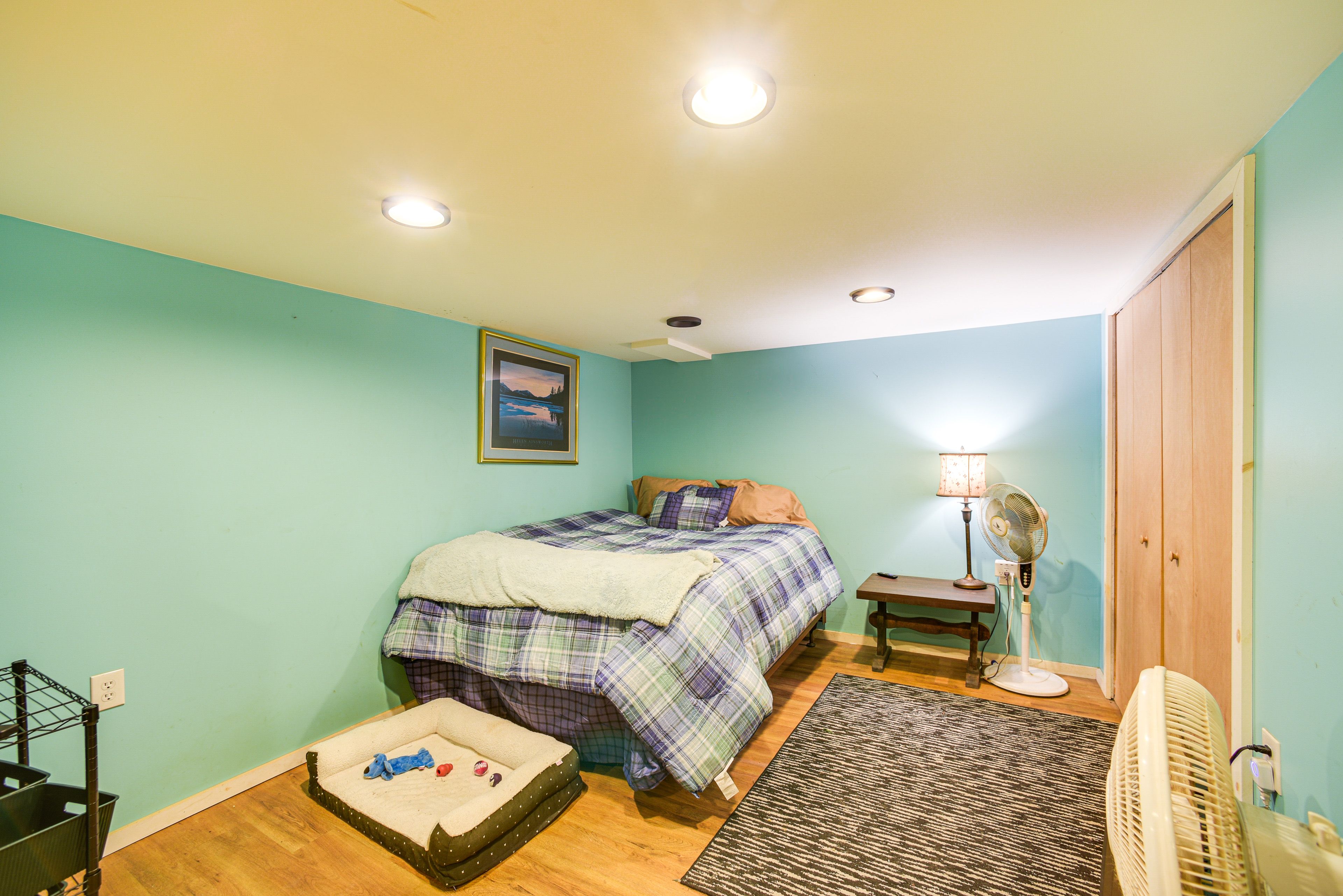 Bonus Room | Basement Level | Queen Bed | Flat-Screen TV