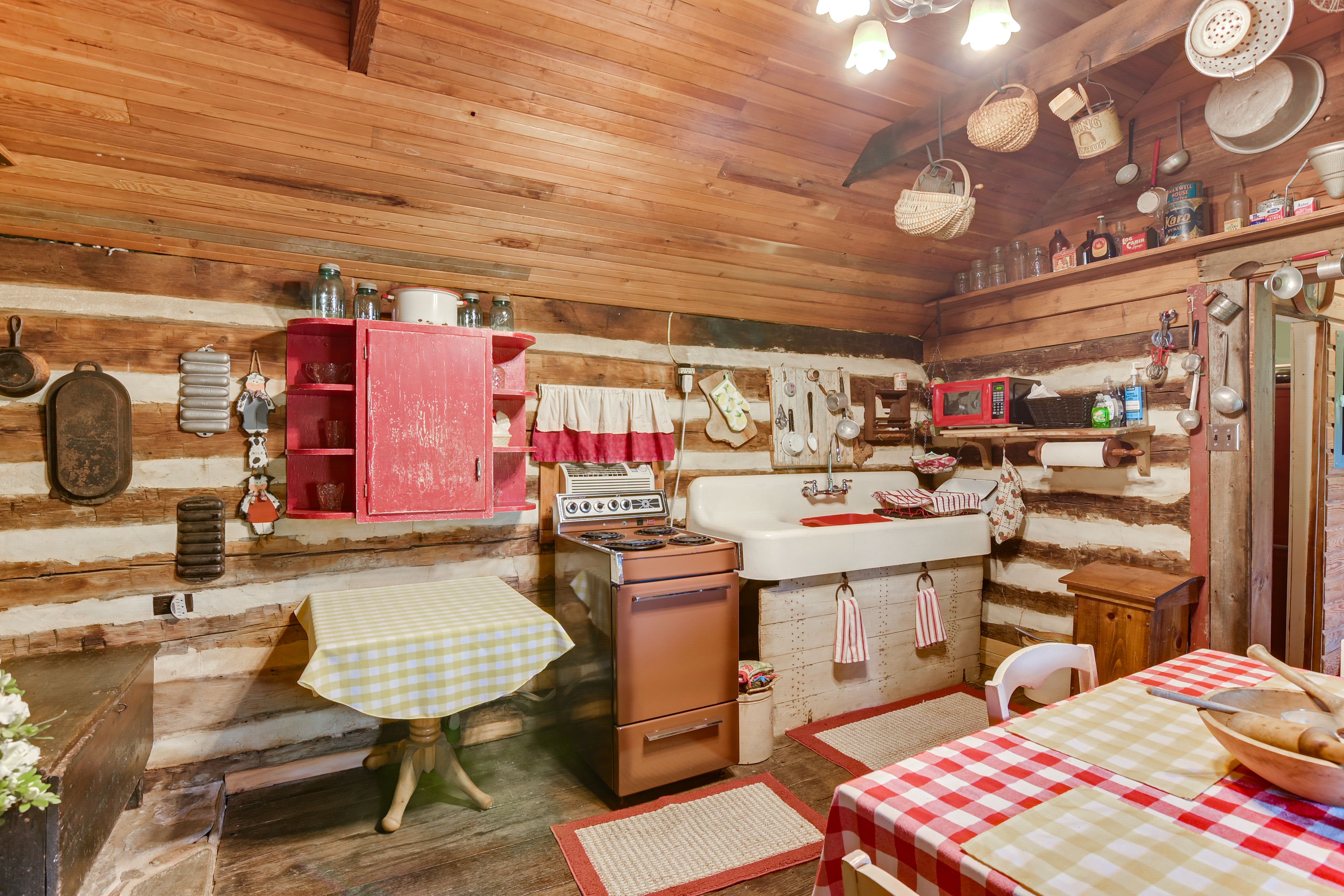 Kitchen | 1st Floor