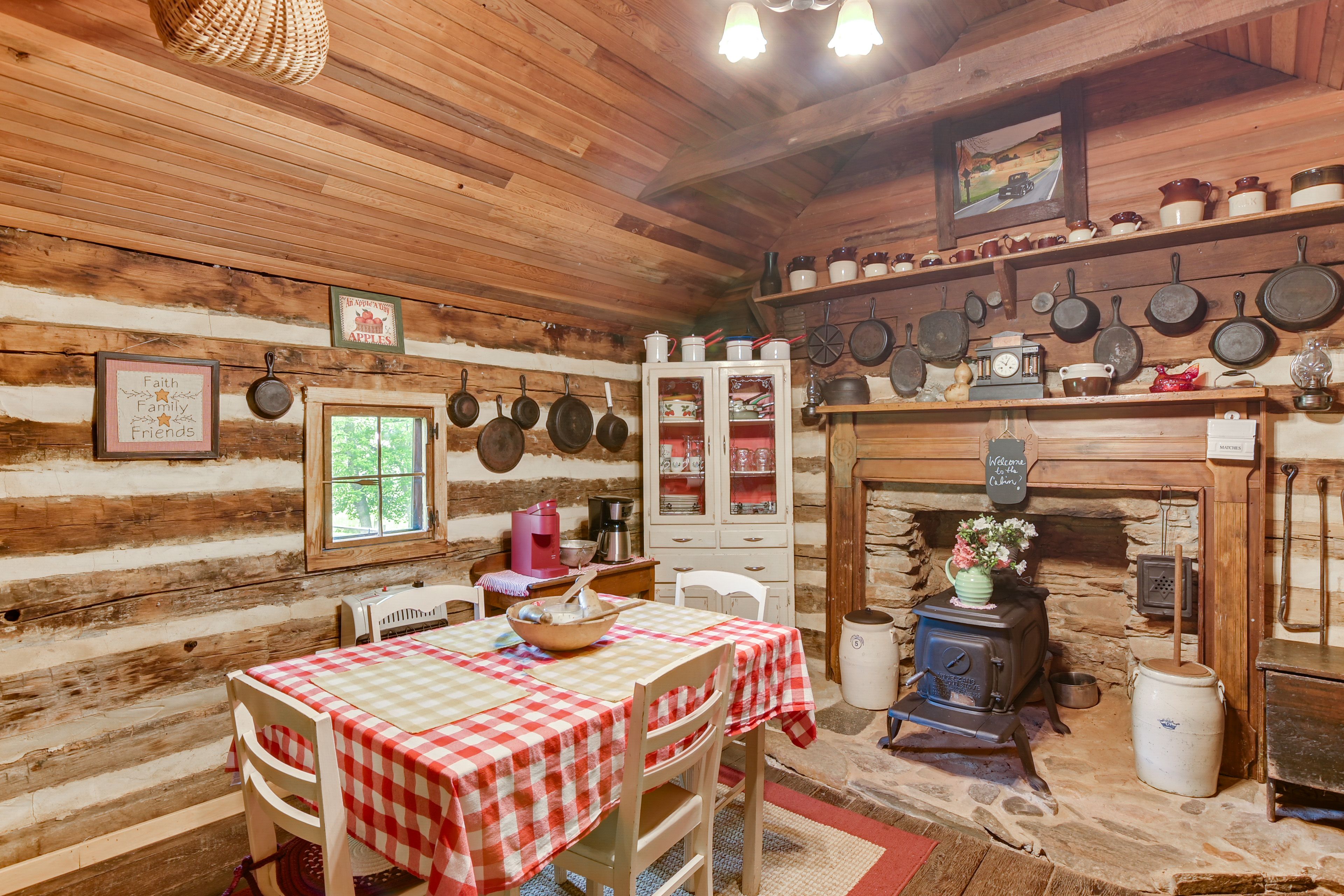 Dining Area | 1st Floor