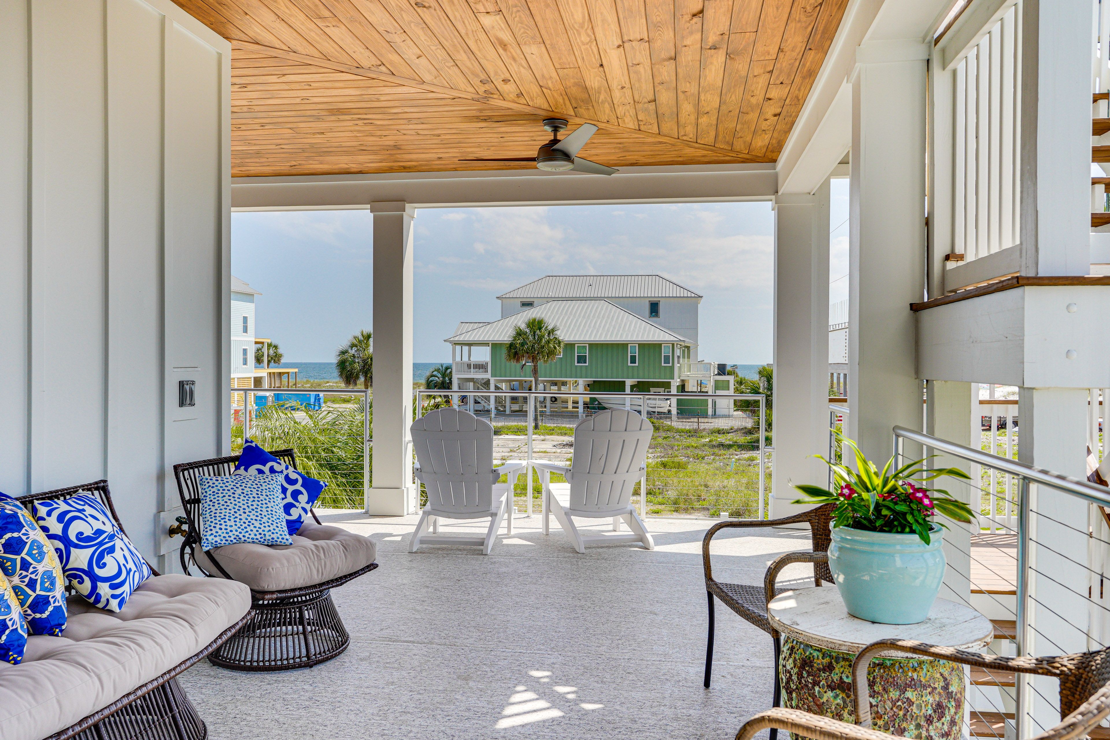 2nd-Floor Deck