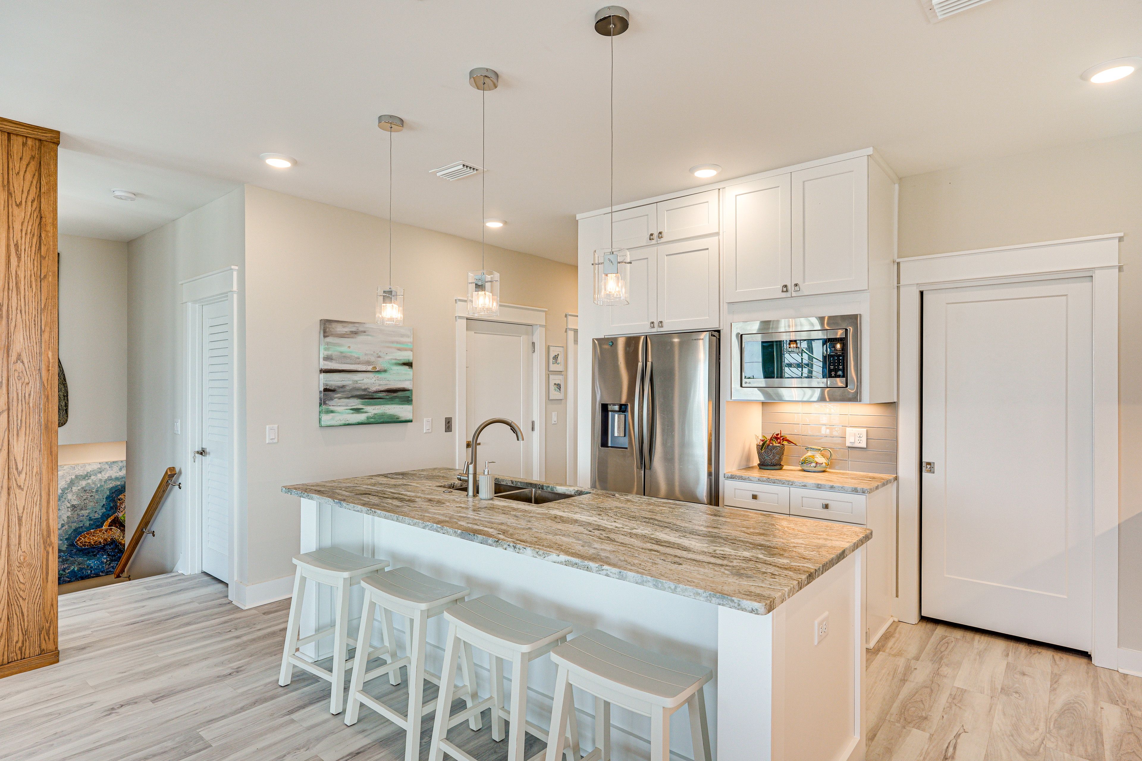Kitchen | 2nd Floor | Keurig & Drip Coffee Makers | Blender | Cooking Basics