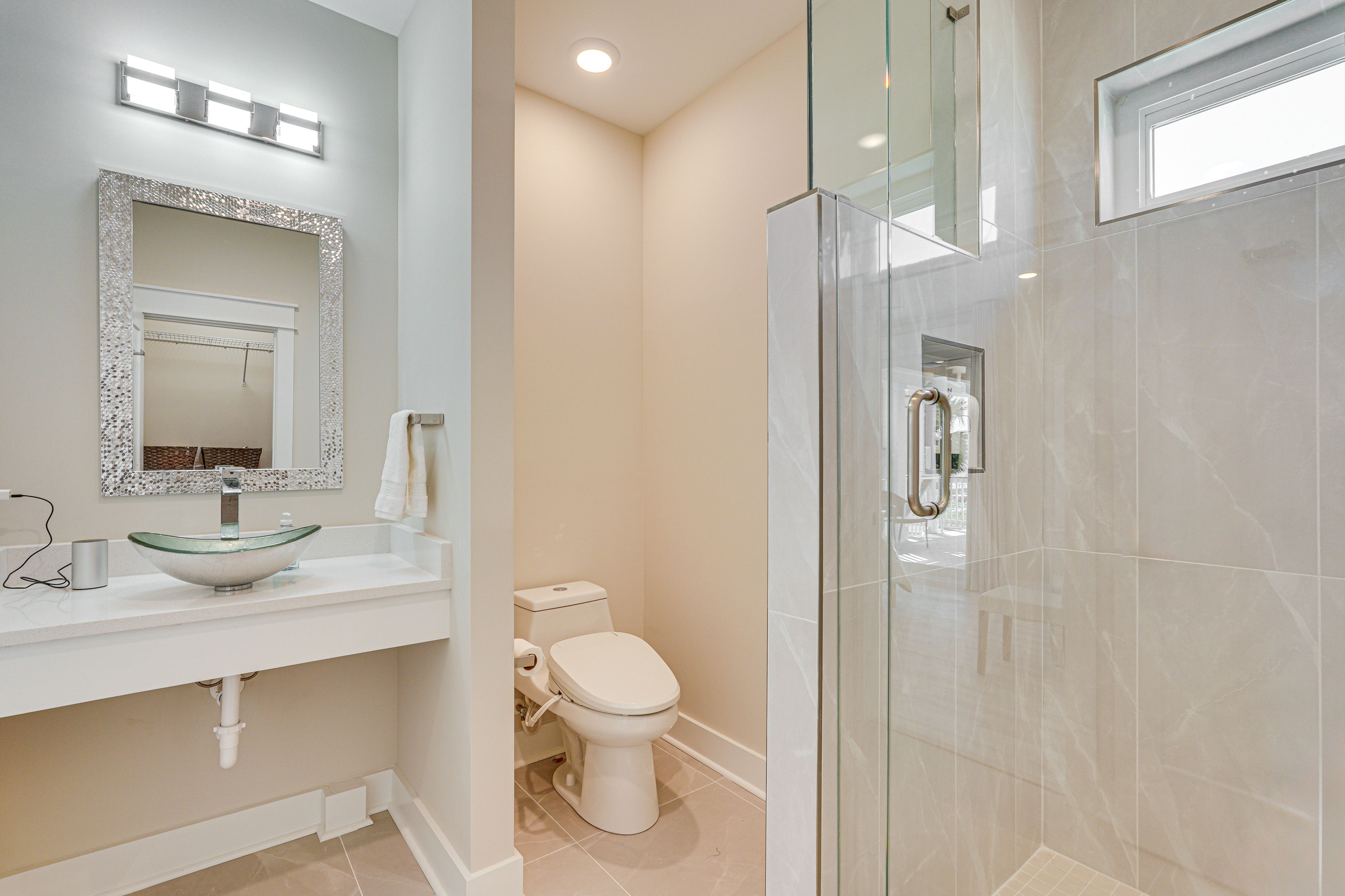 En-Suite Bathroom | 2nd Floor | Towels Provided
