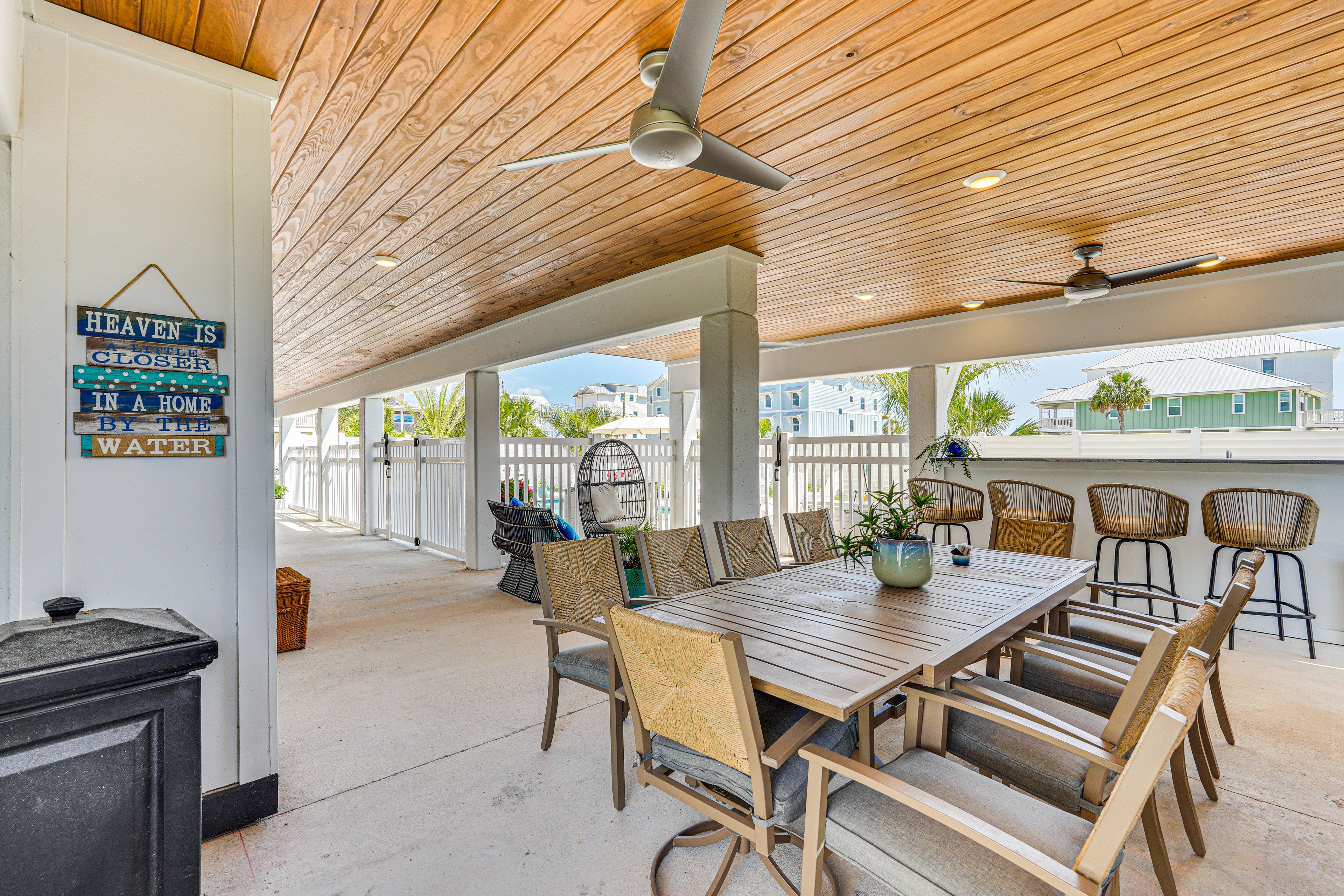 Lower-Level Patio | Outdoor Dining