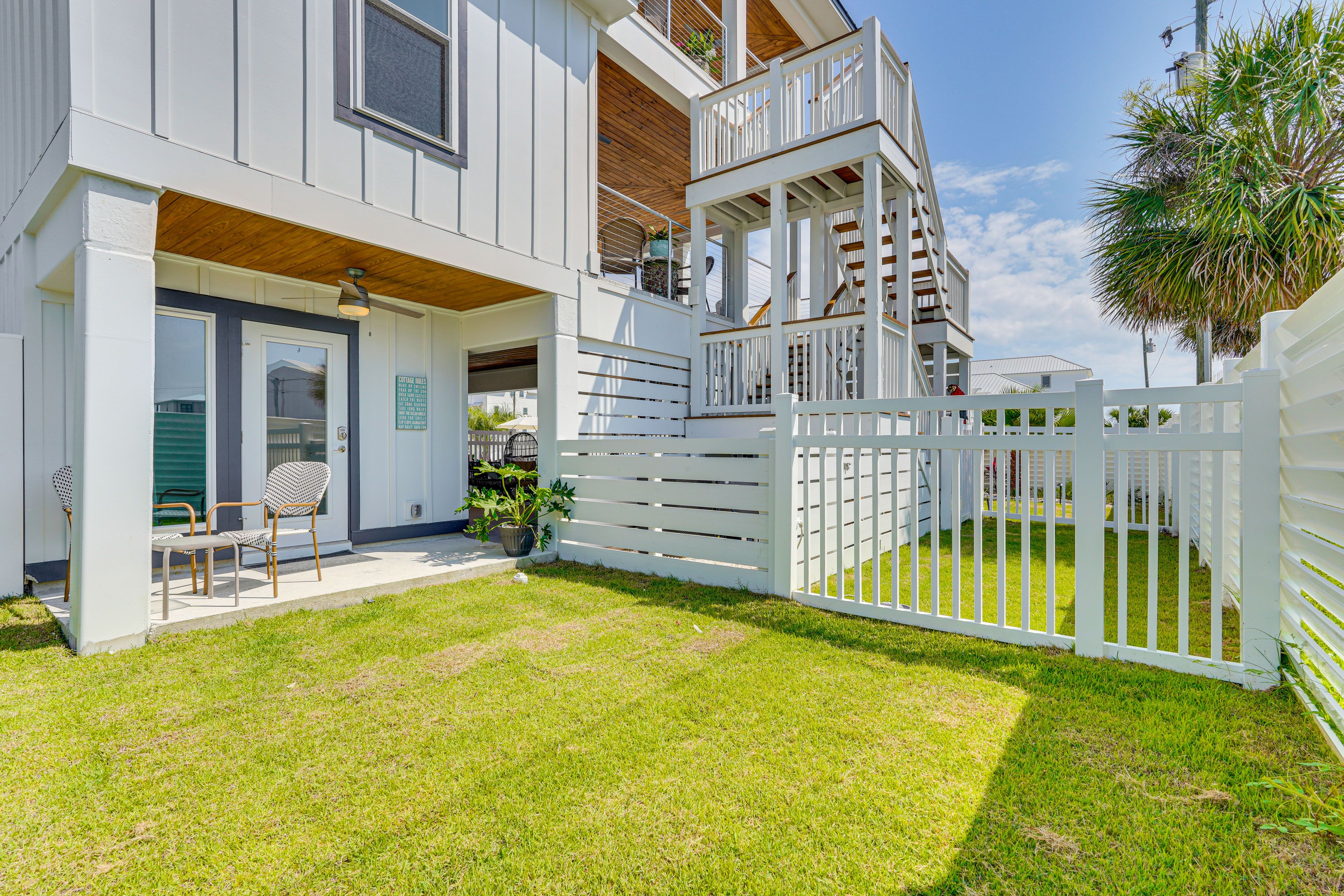 Fenced-In Yard