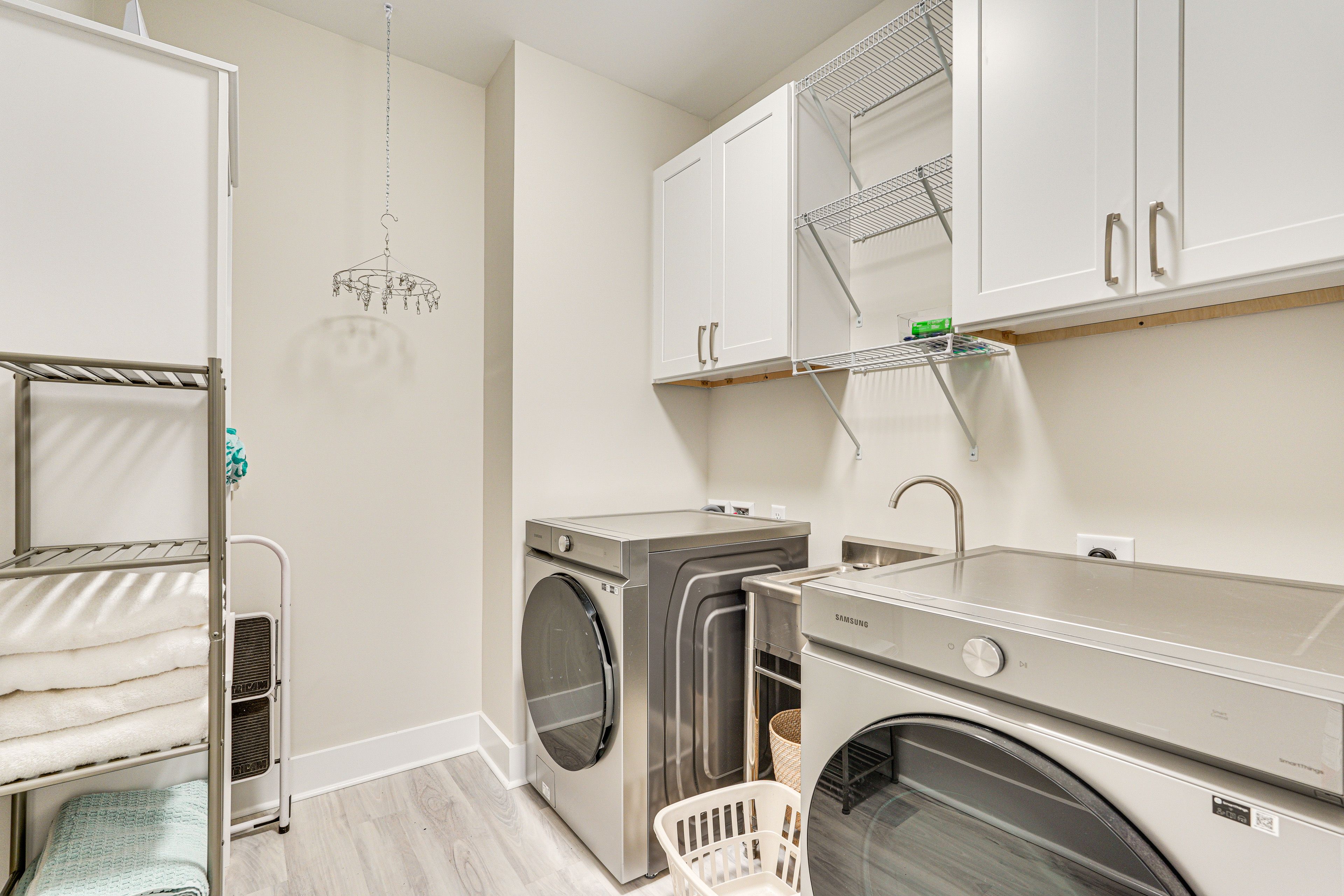 Additional Laundry Room | 2nd Floor
