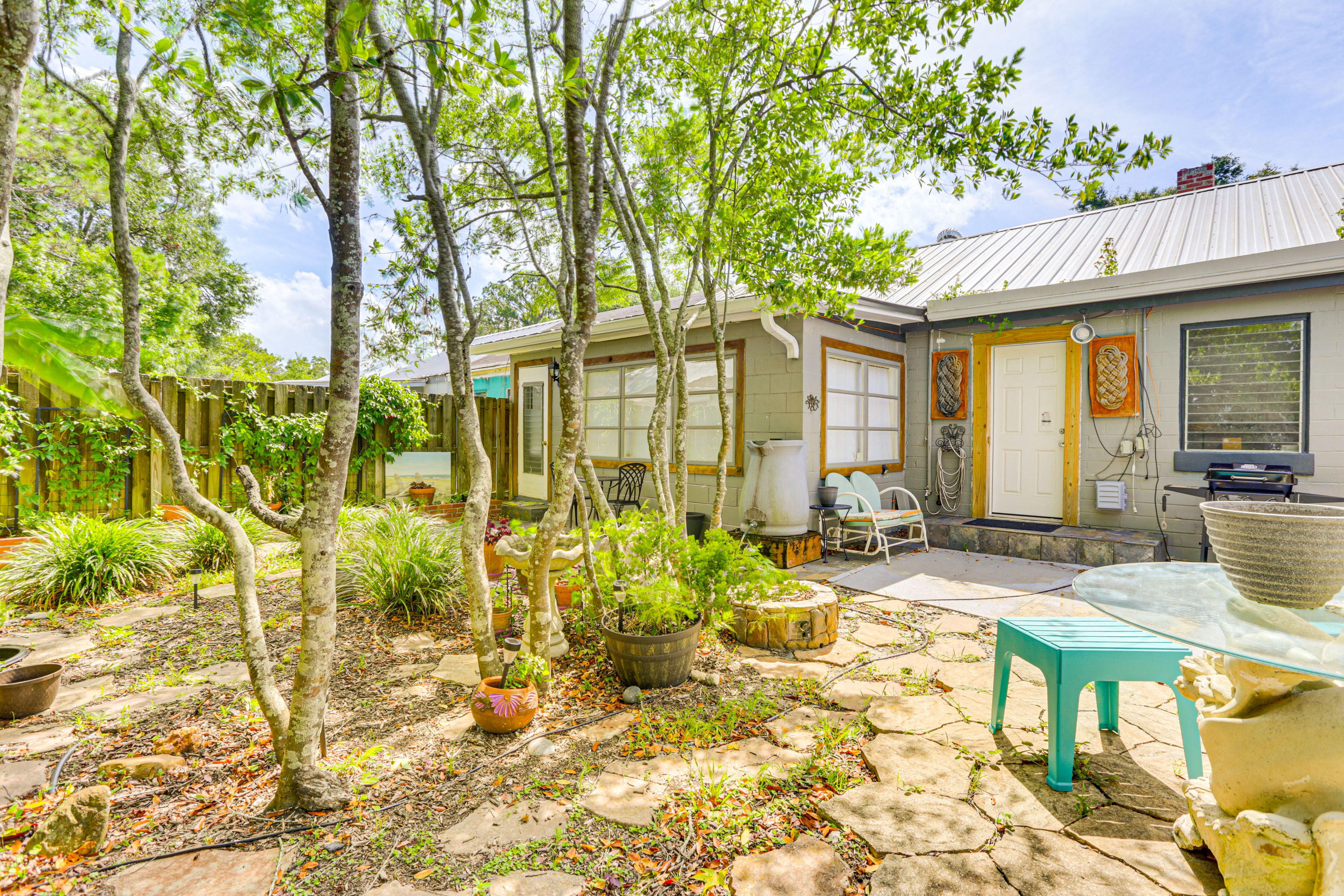 Lanark Village Vacation Rental | 2BR | 1BA | 2 Steps to Enter | 700 Sq Ft