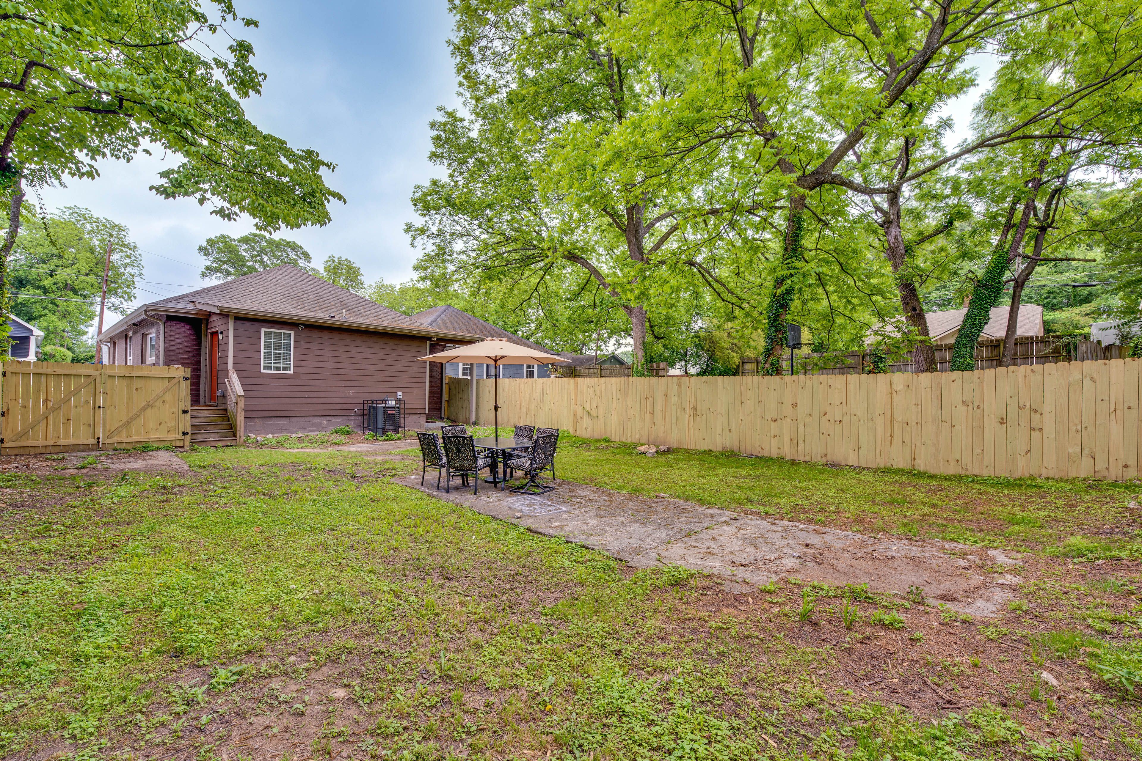 Fenced-In Yard