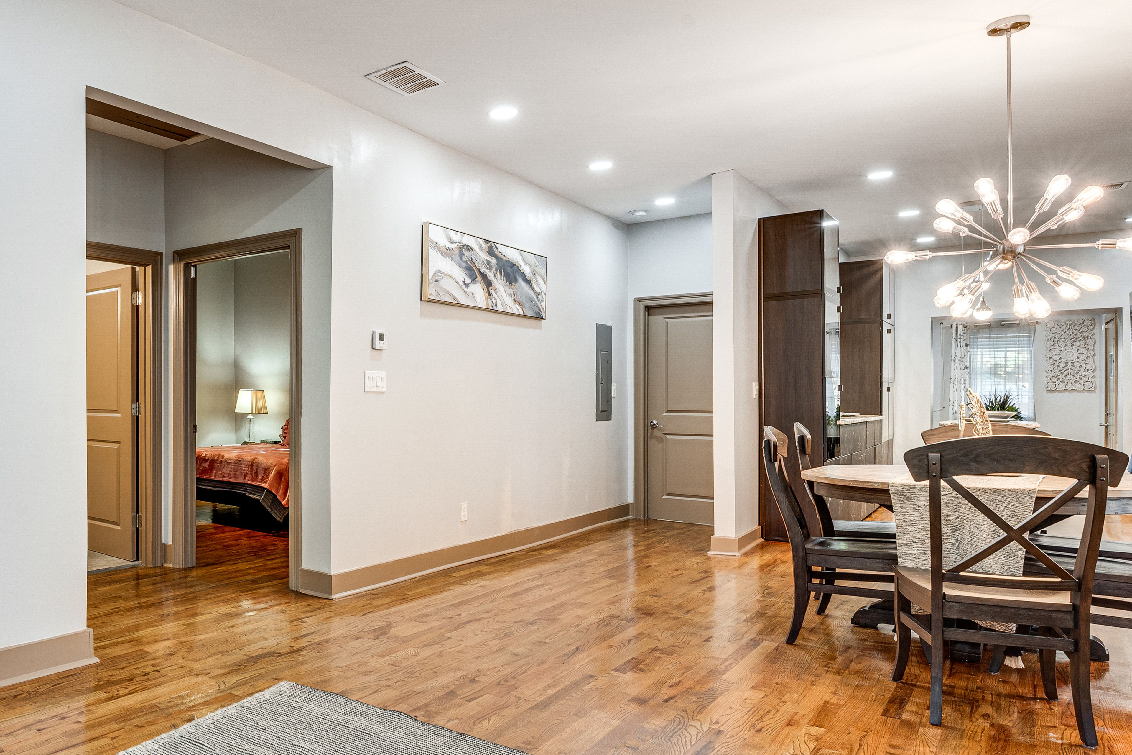Dining Area | Dishware & Flatware