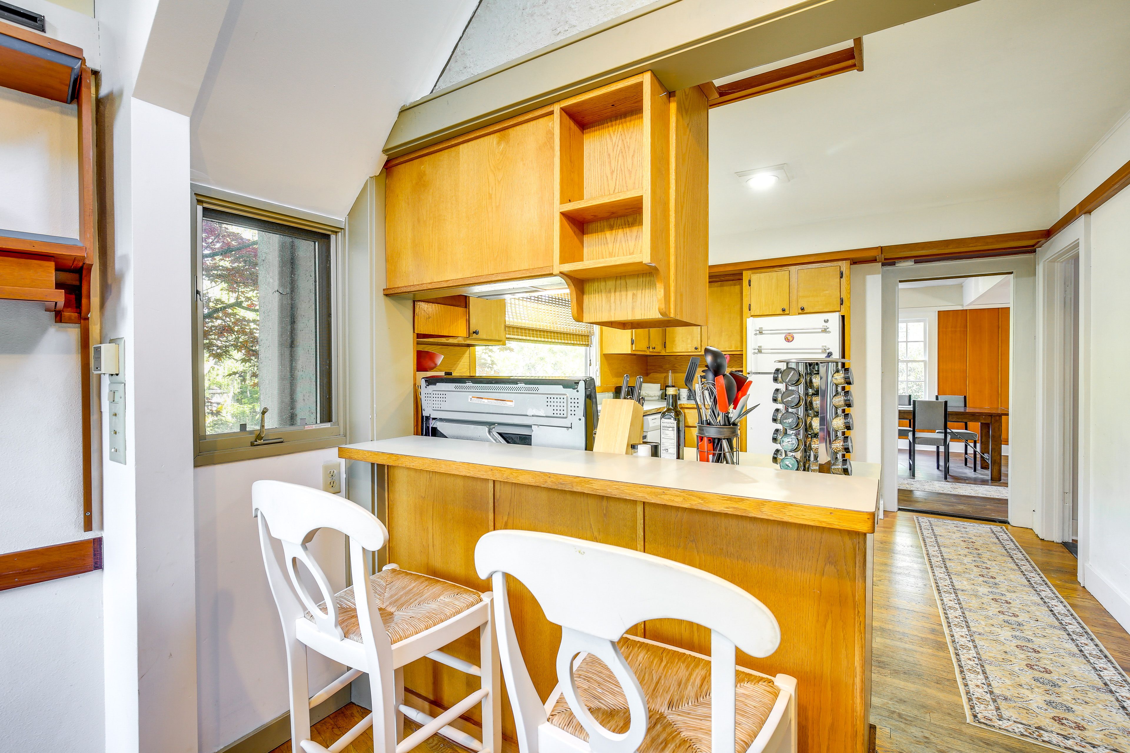 Bar-Top Seating Area | 1st Floor