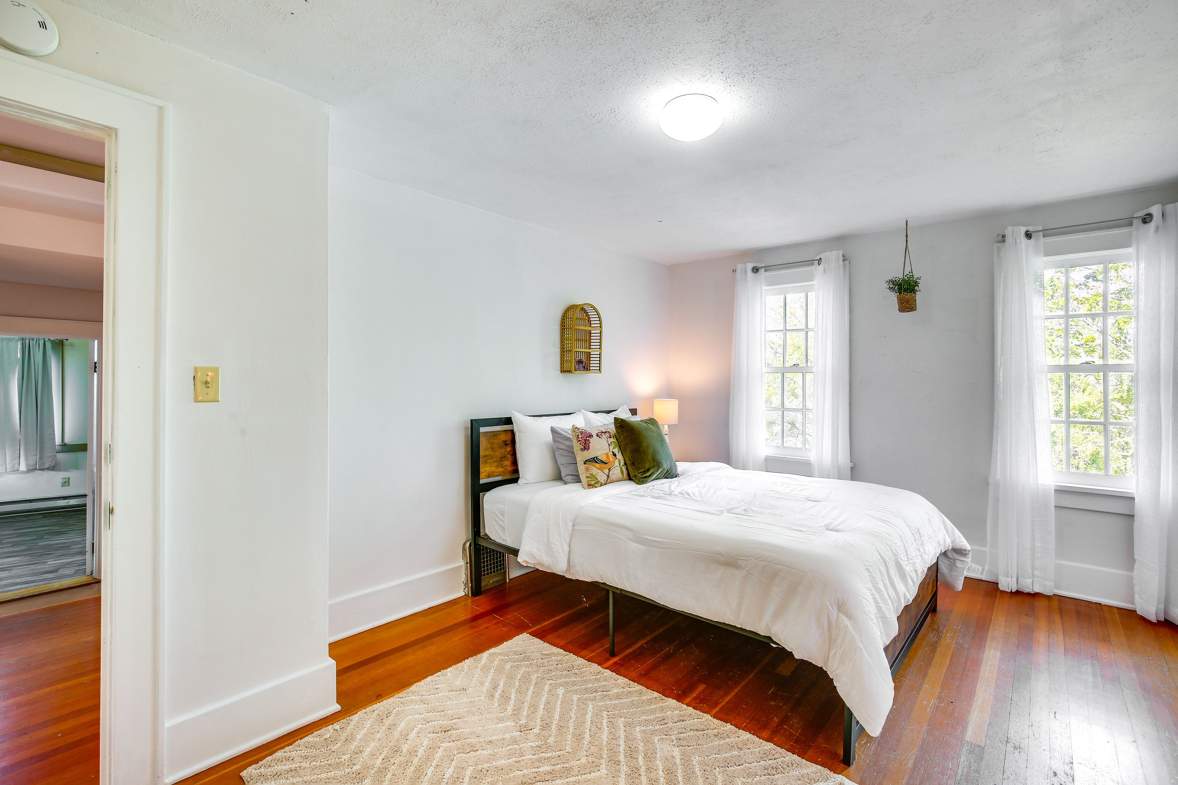 Bedroom 3 | Queen Bed | 2nd Floor