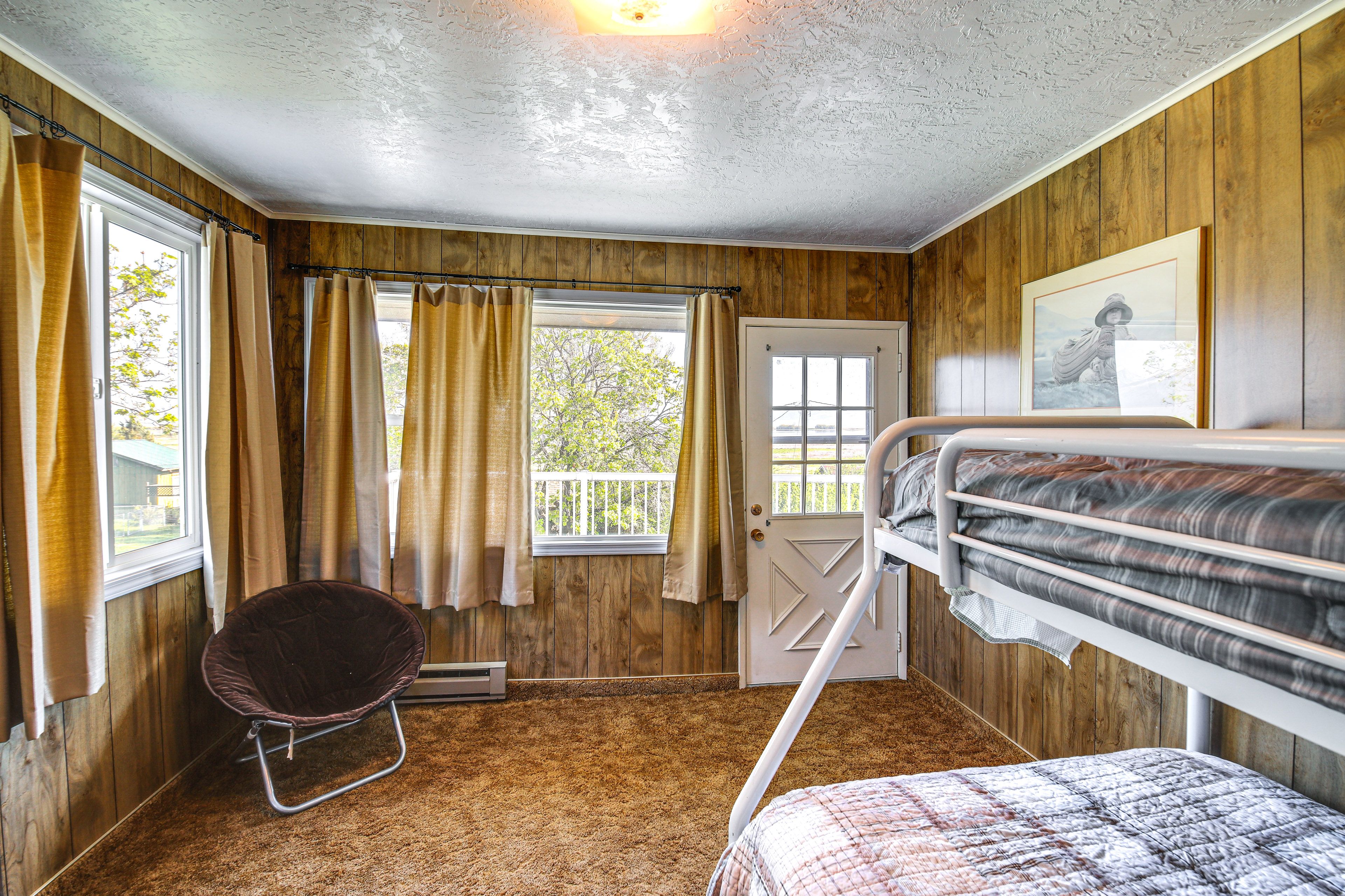 Loft | Twin/Full Bunk Bed | 2nd Floor