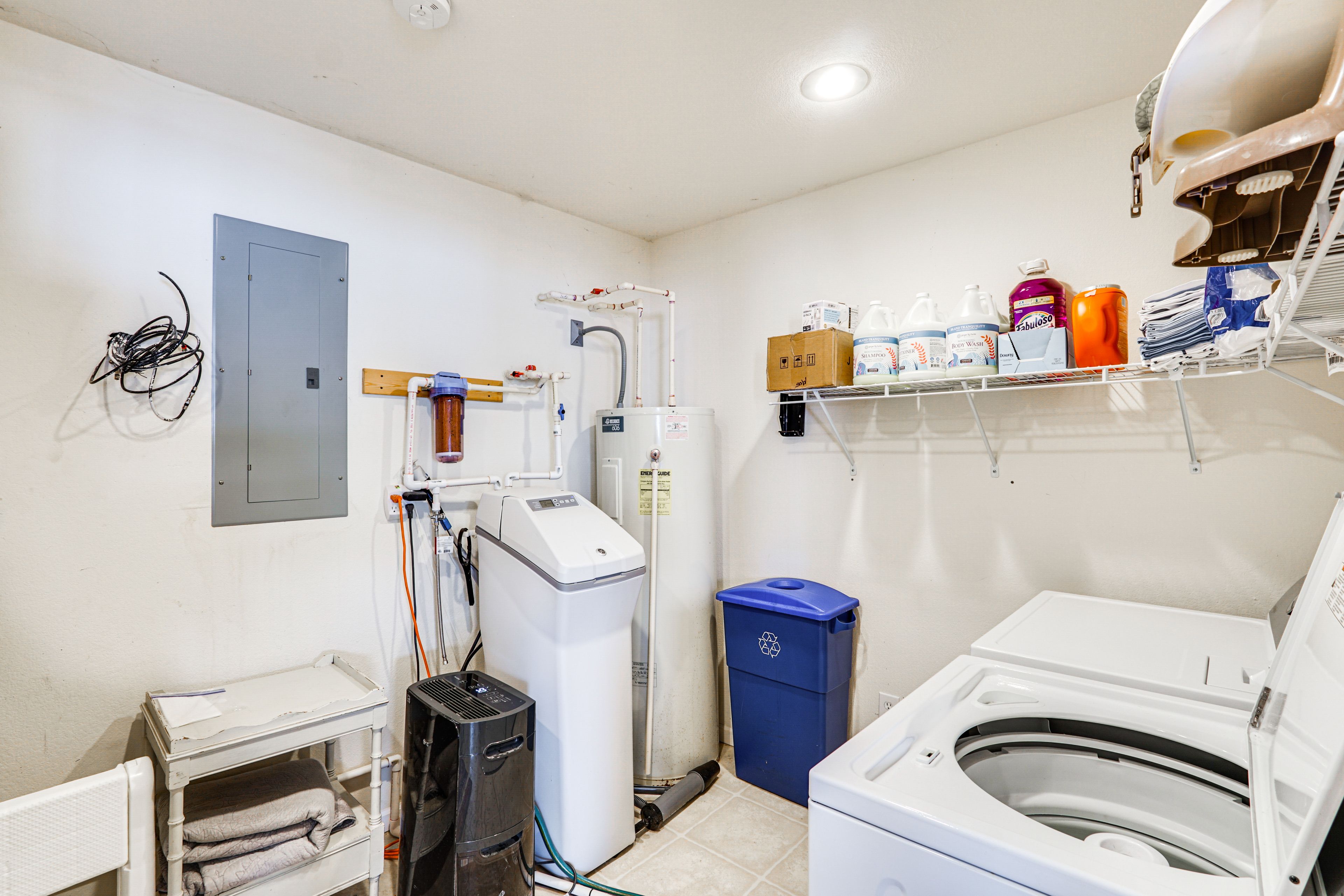 Washer/Dryer (Detergent Provided) | 1st Level