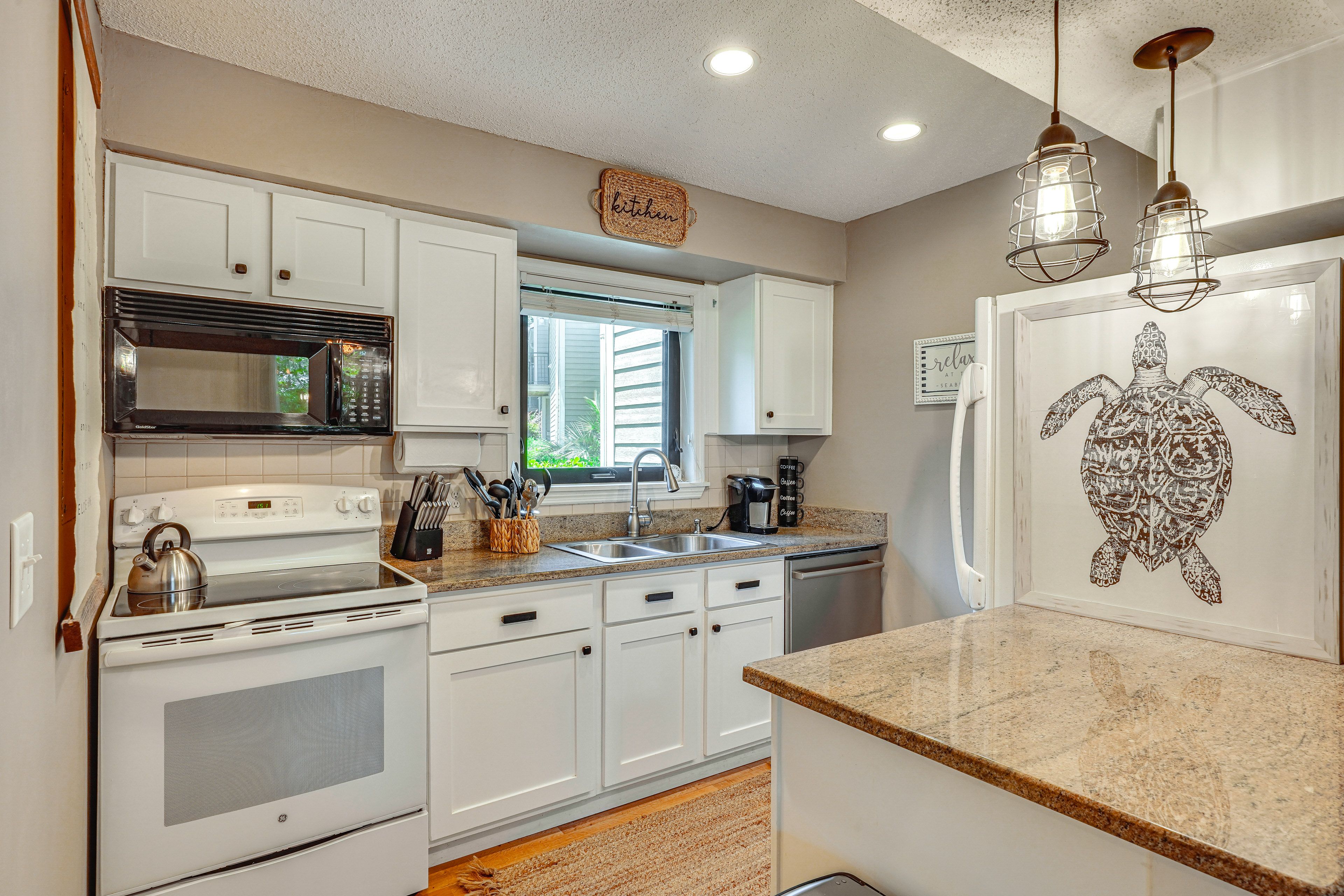 Kitchen | Keurig Coffee Maker | Dishwasher | Cooking Basics