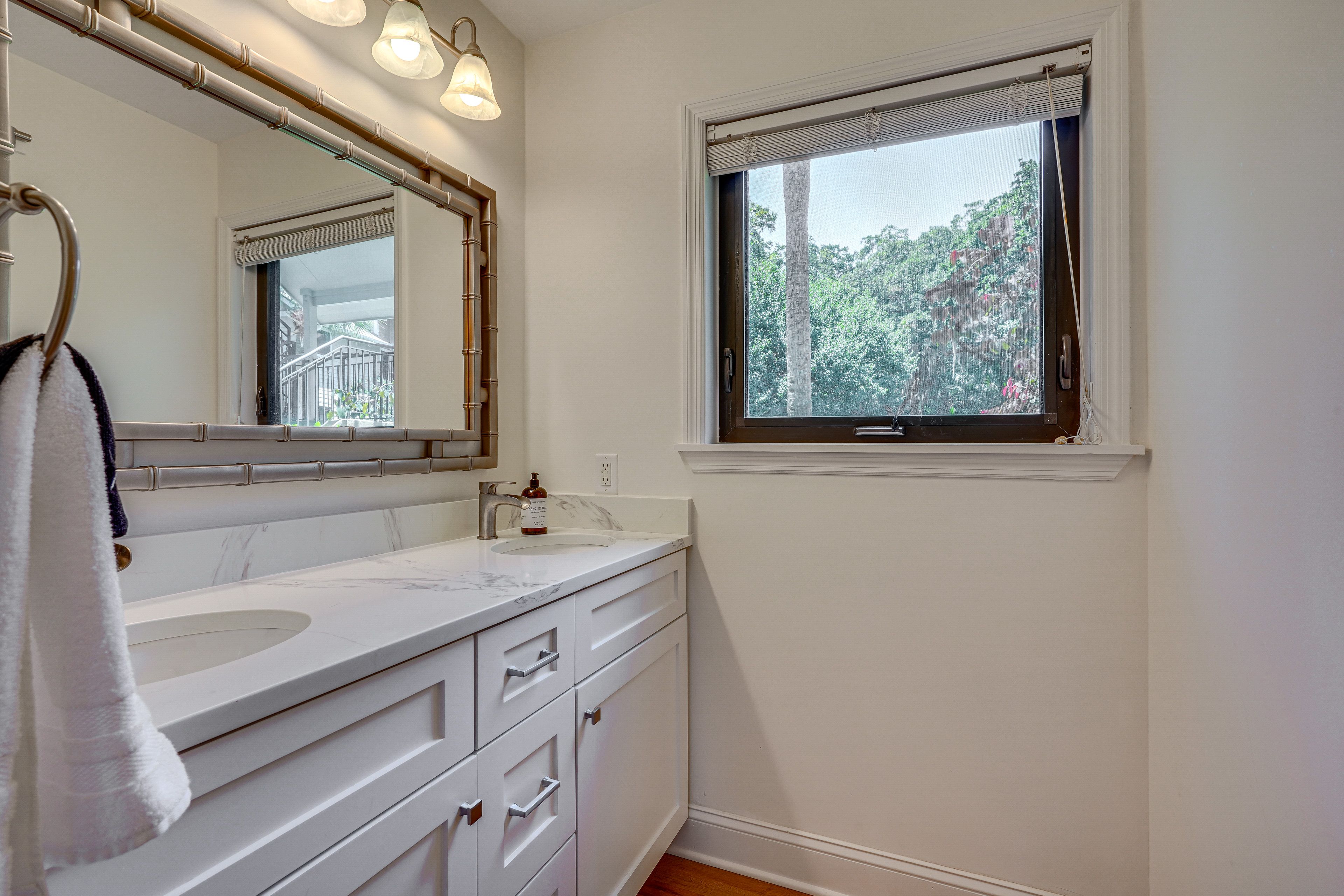 En-Suite Bathroom | Towels Provided | Complimentary Toiletries