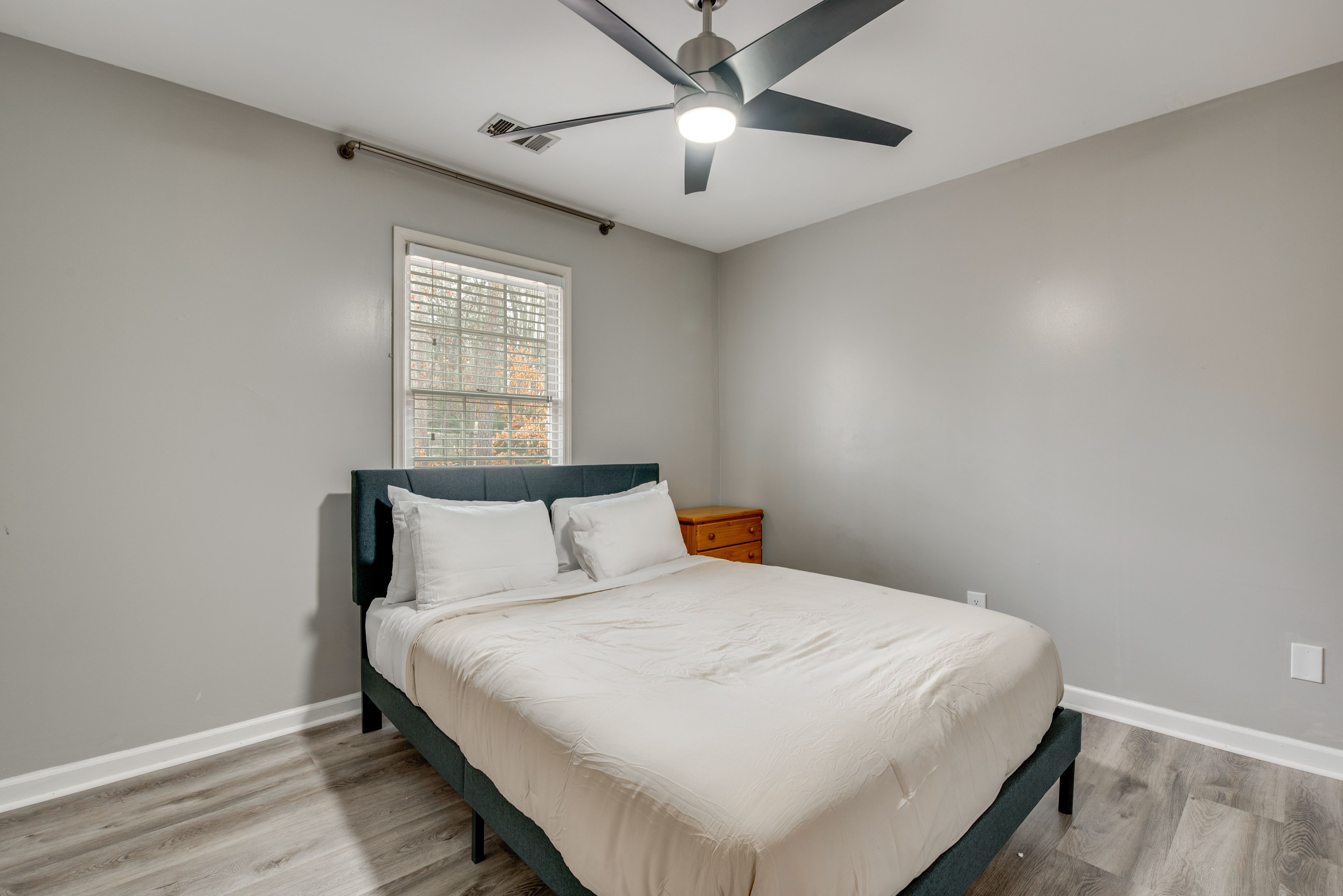 Bedroom 4 | Queen Bed | 2nd Floor